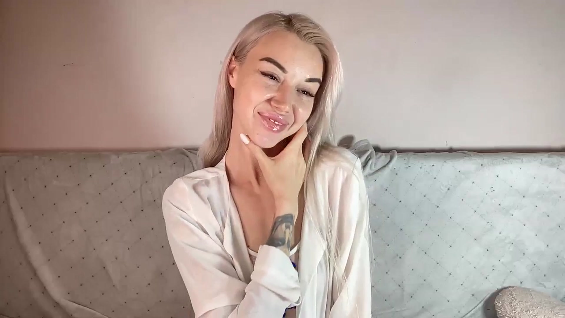 Gallery image thumbnail from TammyLynn's myfreecams stream on, 11/16/2025, 12:03 image 3 of 20