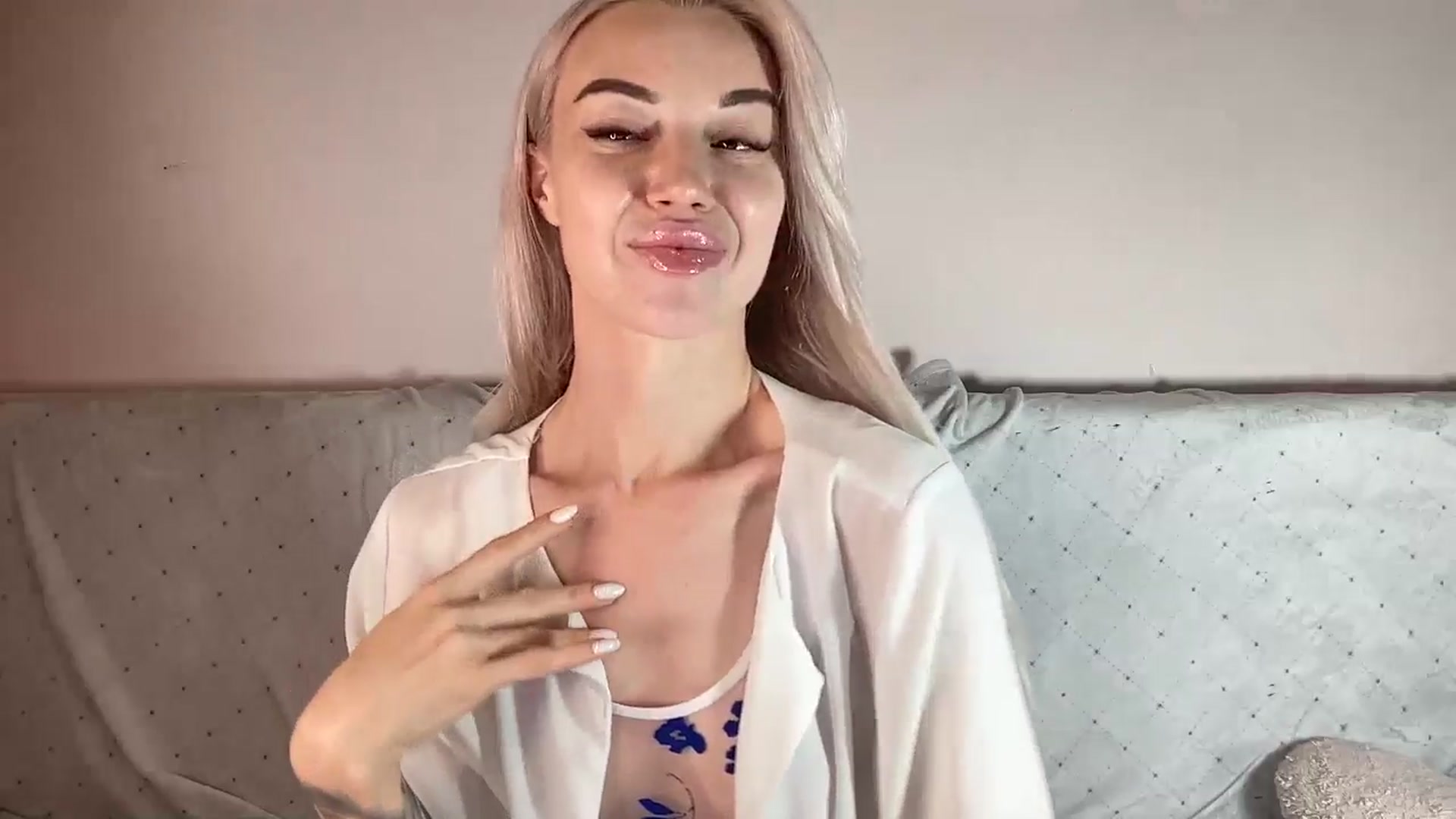 Gallery image thumbnail from TammyLynn's myfreecams stream on, 11/16/2025, 12:03 image 2 of 20