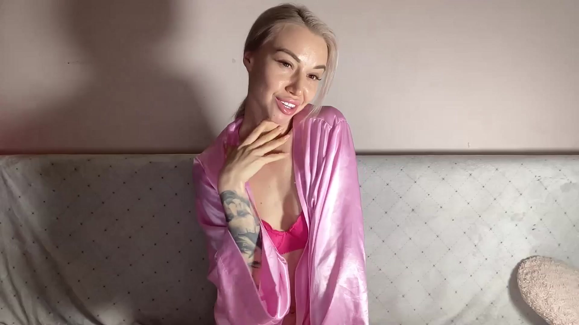 Gallery image thumbnail from TammyLynn's myfreecams stream on, 12/24/2025, 15:17 image 16 of 20
