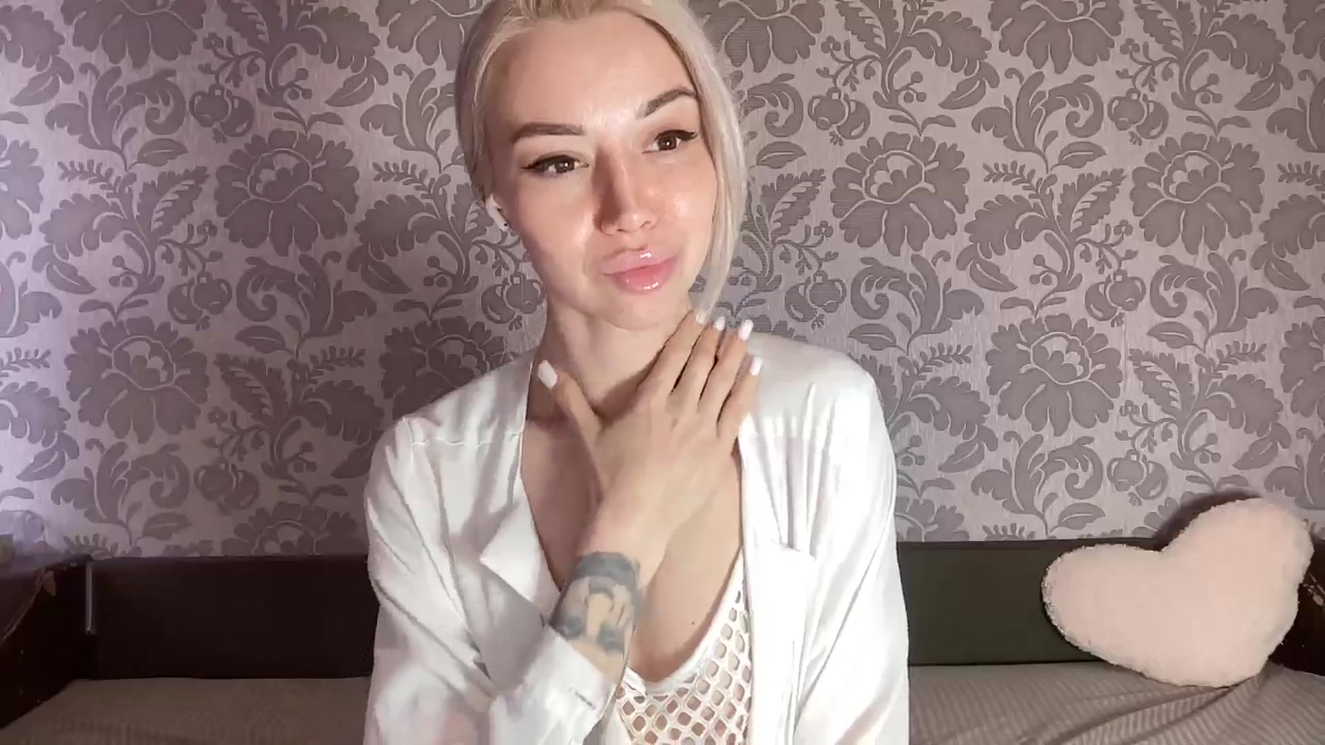 Gallery image thumbnail from TammyLynn's myfreecams stream on, 04/08/2026, 12:50 image 15 of 20