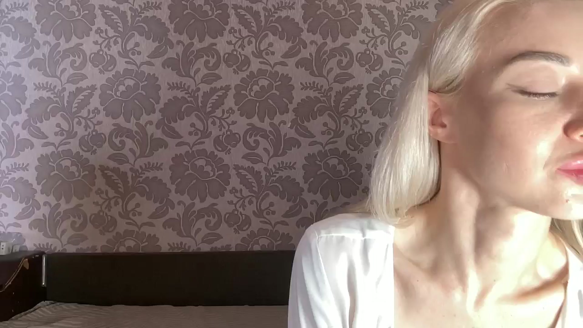 Gallery image thumbnail from TammyLynn's myfreecams stream on, 04/16/2026, 12:56 image 1 of 20