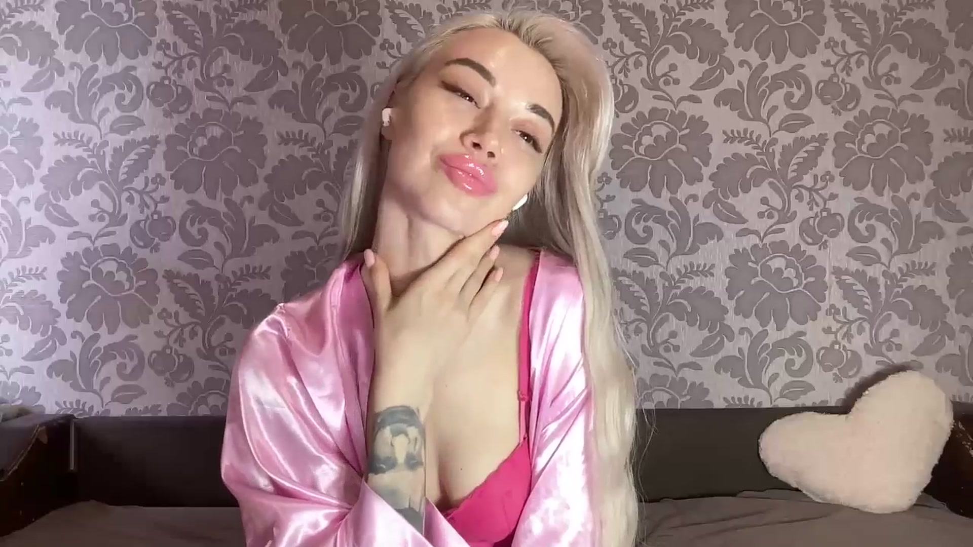 Gallery image thumbnail from TammyLynn's myfreecams stream on, 05/10/2026, 11:52 image 14 of 20