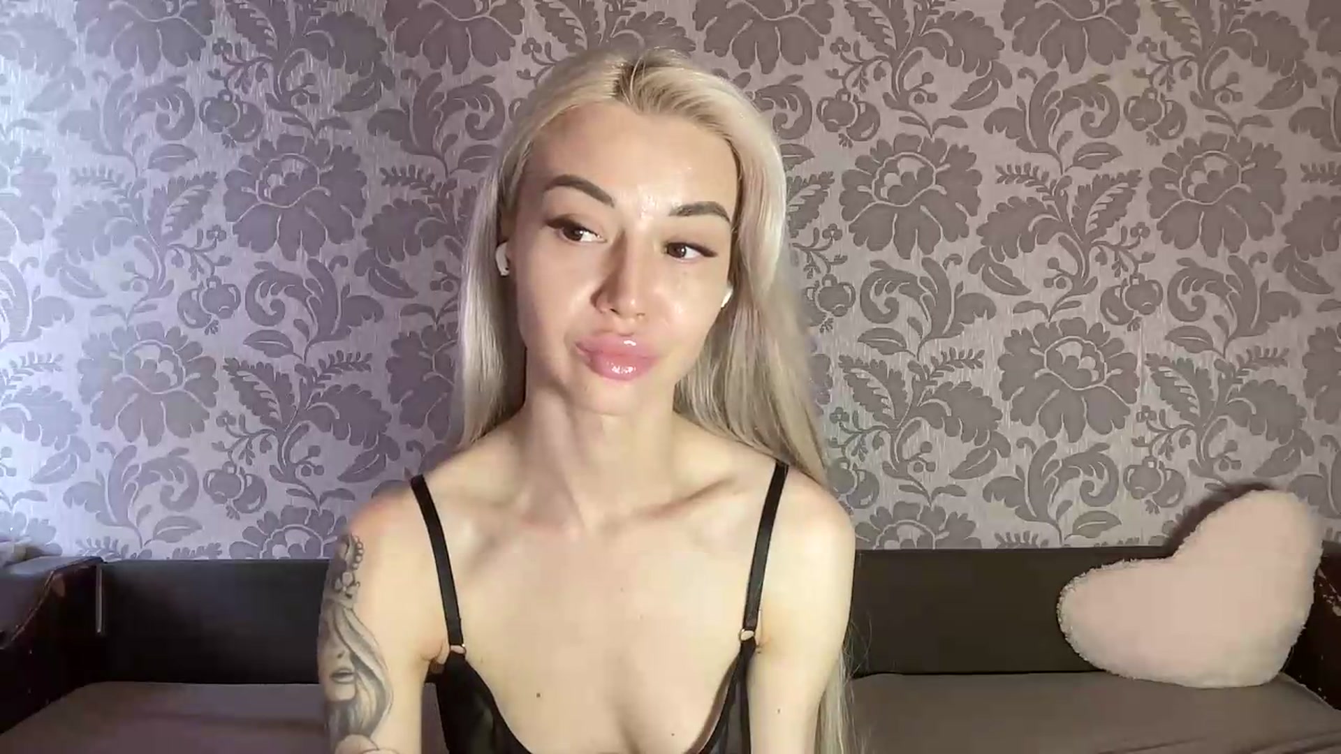 Gallery image thumbnail from TammyLynn's myfreecams stream on, 05/19/2026, 11:52 image 18 of 20