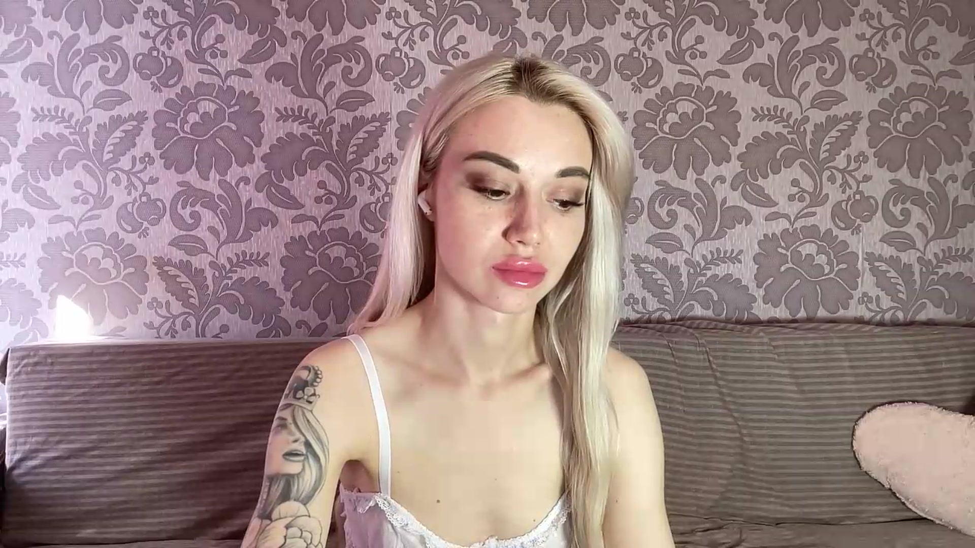 Gallery image thumbnail from TammyLynn's myfreecams stream on, 06/06/2026, 14:04 image 3 of 20