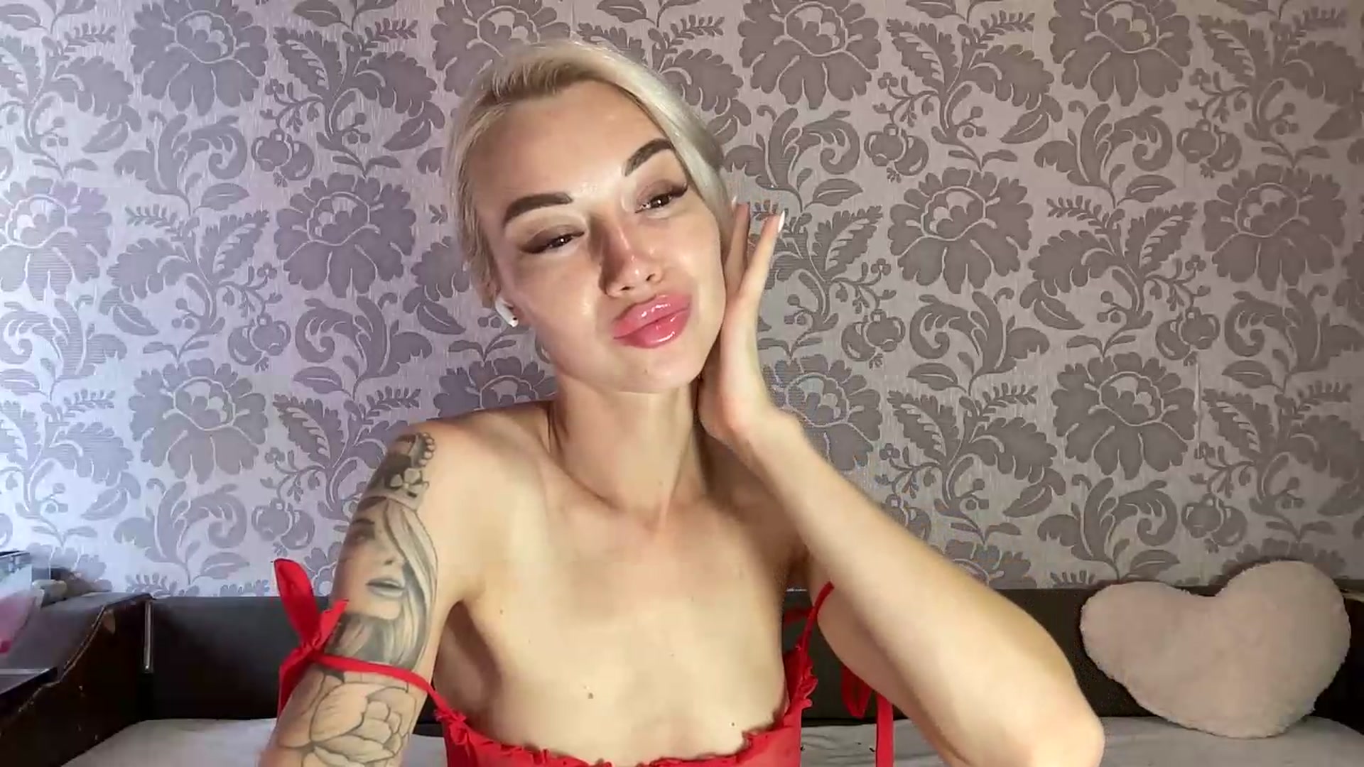 Gallery image thumbnail from TammyLynn's myfreecams stream on, 08/06/2026, 12:28 image 12 of 20