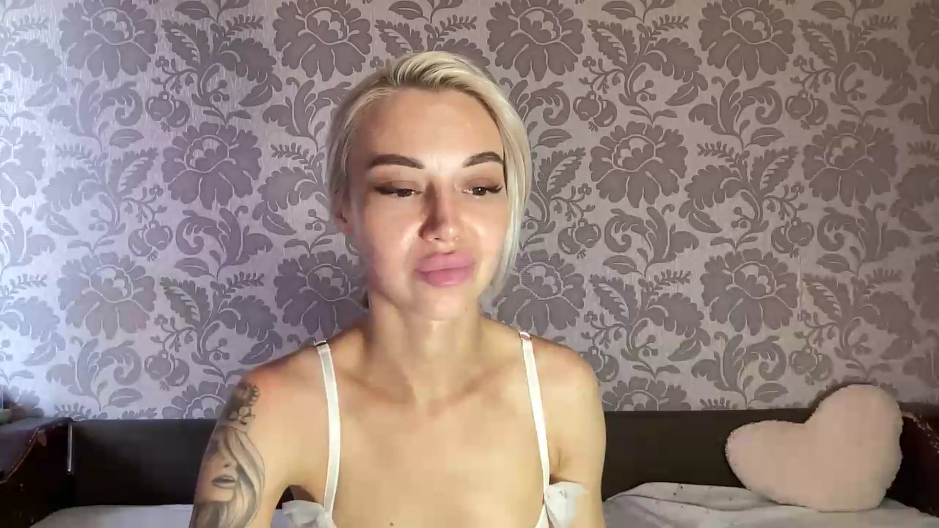Gallery image thumbnail from TammyLynn's myfreecams stream on, 08/09/2026, 11:57 image 6 of 20