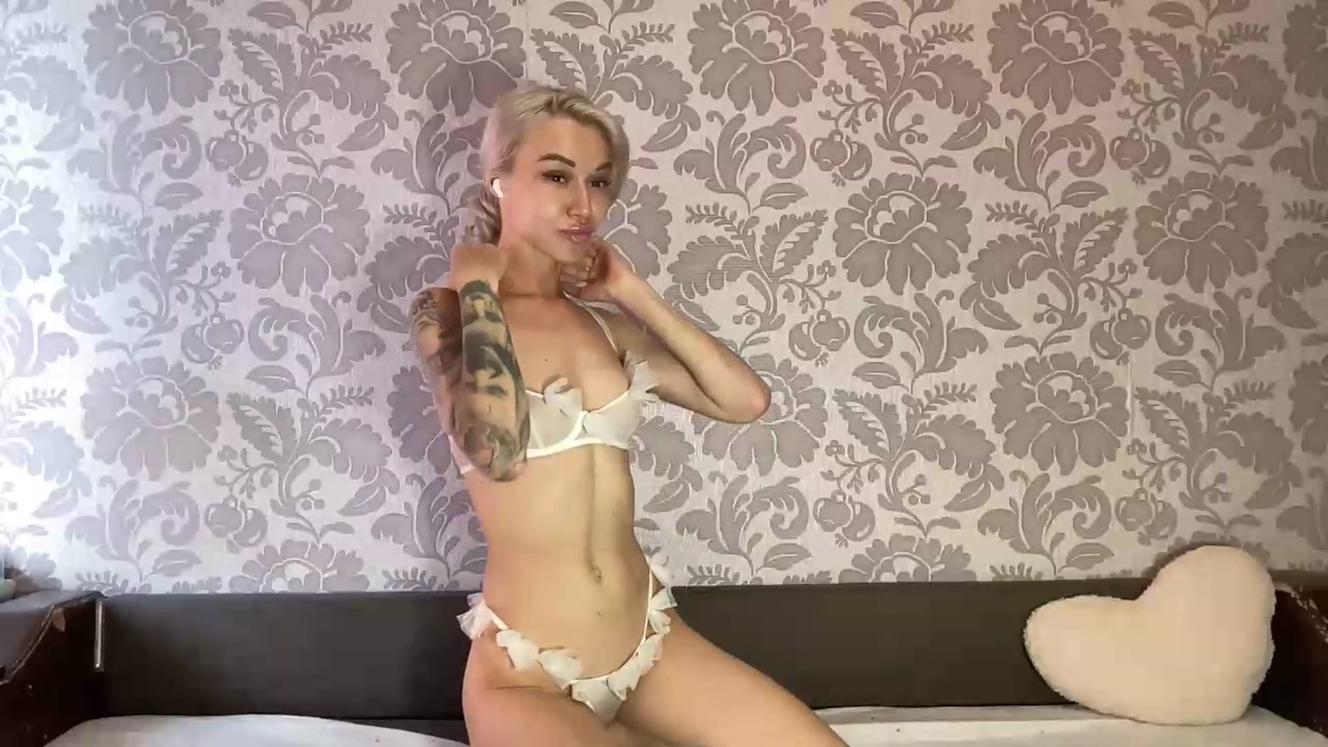 Gallery image thumbnail from TammyLynn's myfreecams stream on, 08/09/2026, 12:33 image 20 of 20