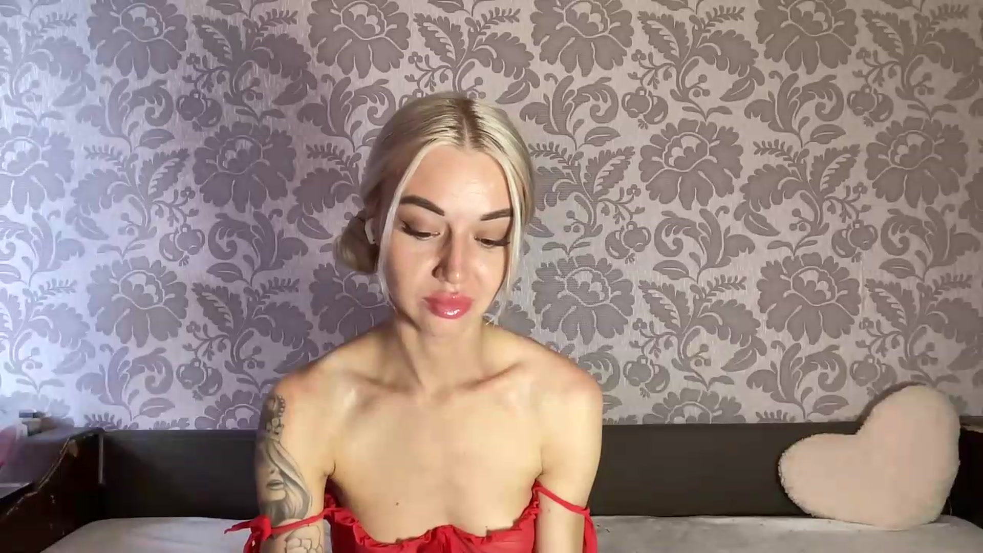 Gallery image thumbnail from TammyLynn's myfreecams stream on, 08/14/2026, 10:48 image 11 of 20