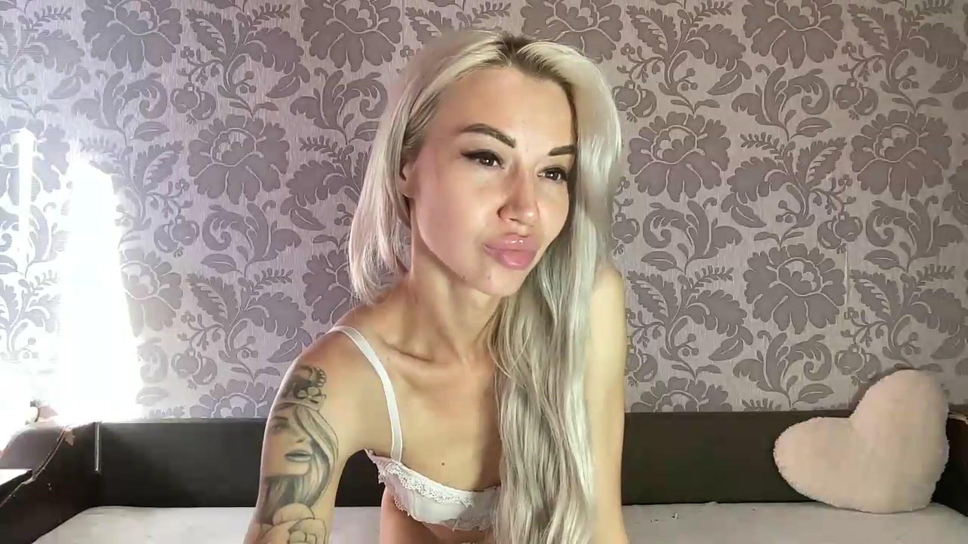 Gallery image thumbnail from TammyLynn's myfreecams stream on, 08/16/2026, 14:39 image 3 of 20