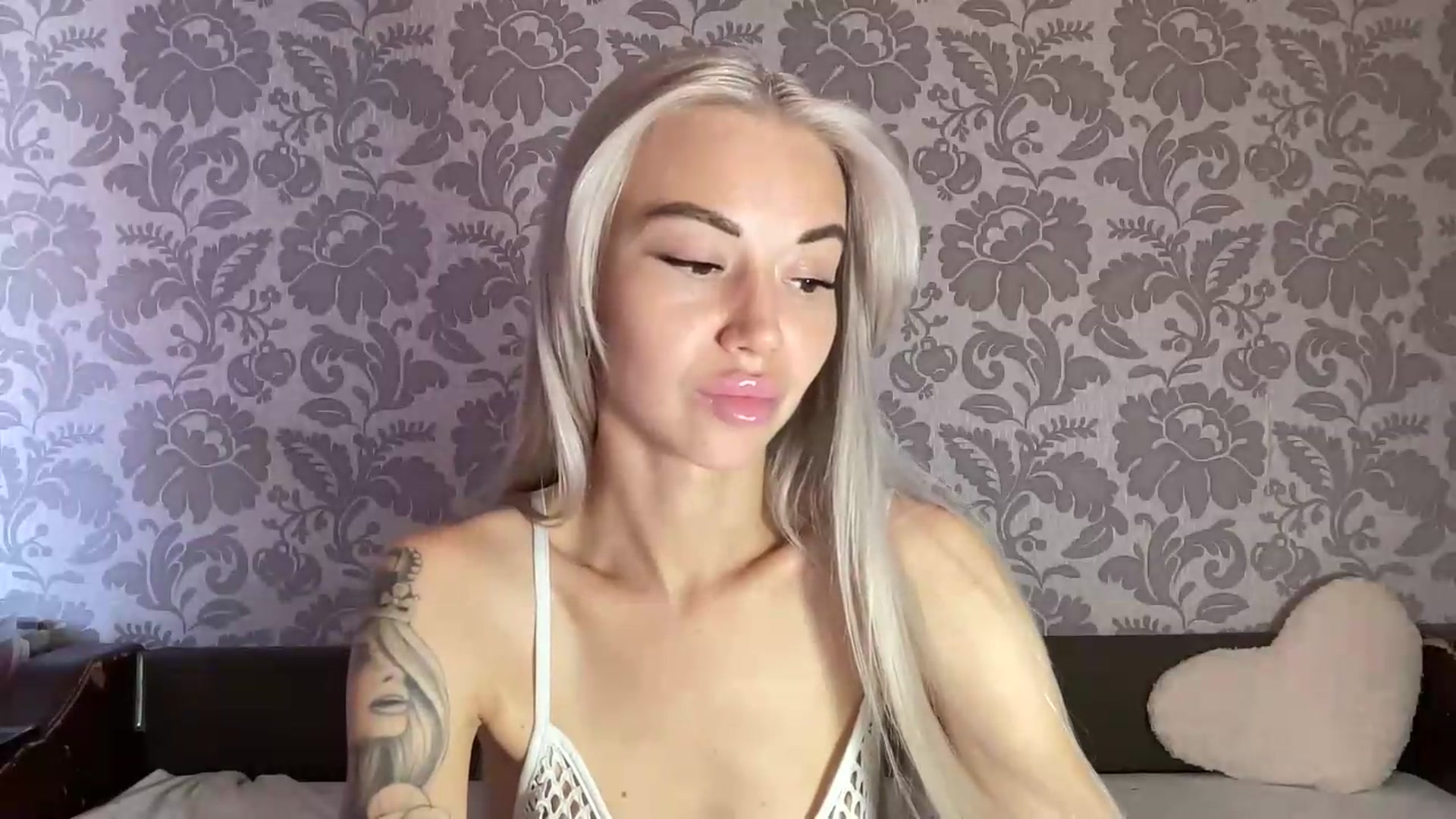 Gallery image thumbnail from TammyLynn's myfreecams stream on, 08/22/2026, 12:59 image 7 of 20