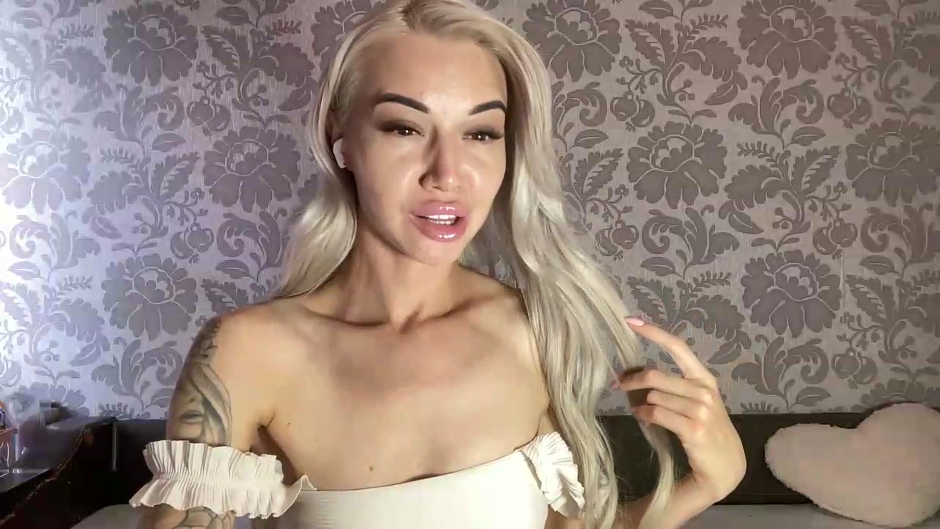 Gallery image thumbnail from TammyLynn's myfreecams stream on, 08/28/2026, 12:44 image 11 of 20
