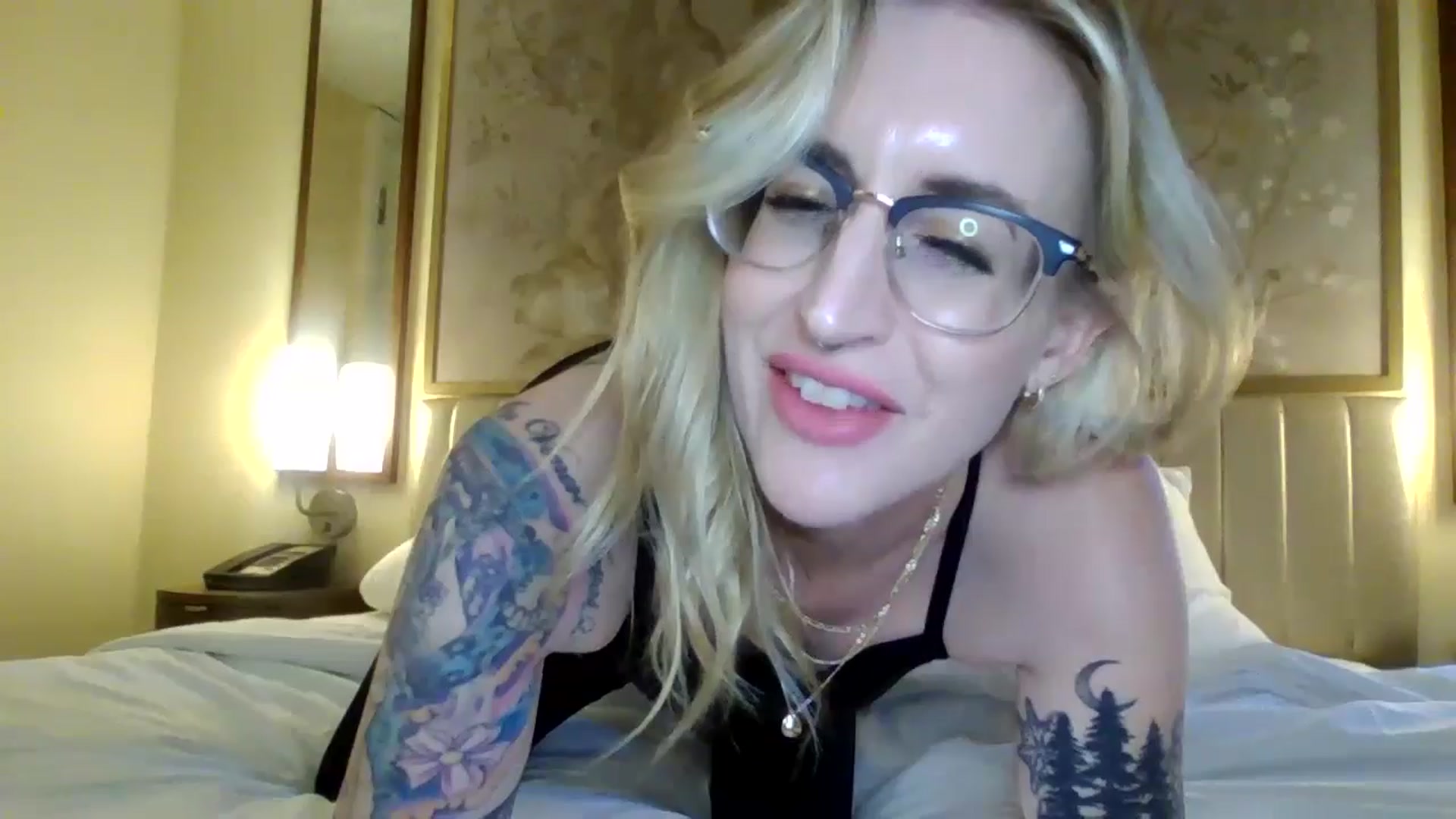 Gallery image thumbnail from Tamtams's myfreecams stream on, 10/20/2024, 13:24 image 2 of 20