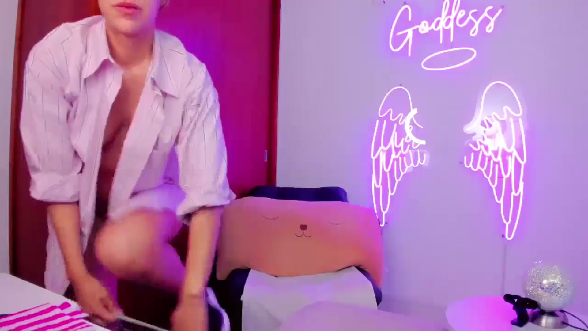 Gallery image thumbnail from Tamy_bennett's myfreecams stream on, 12/30/2024, 12:38 image 20 of 20