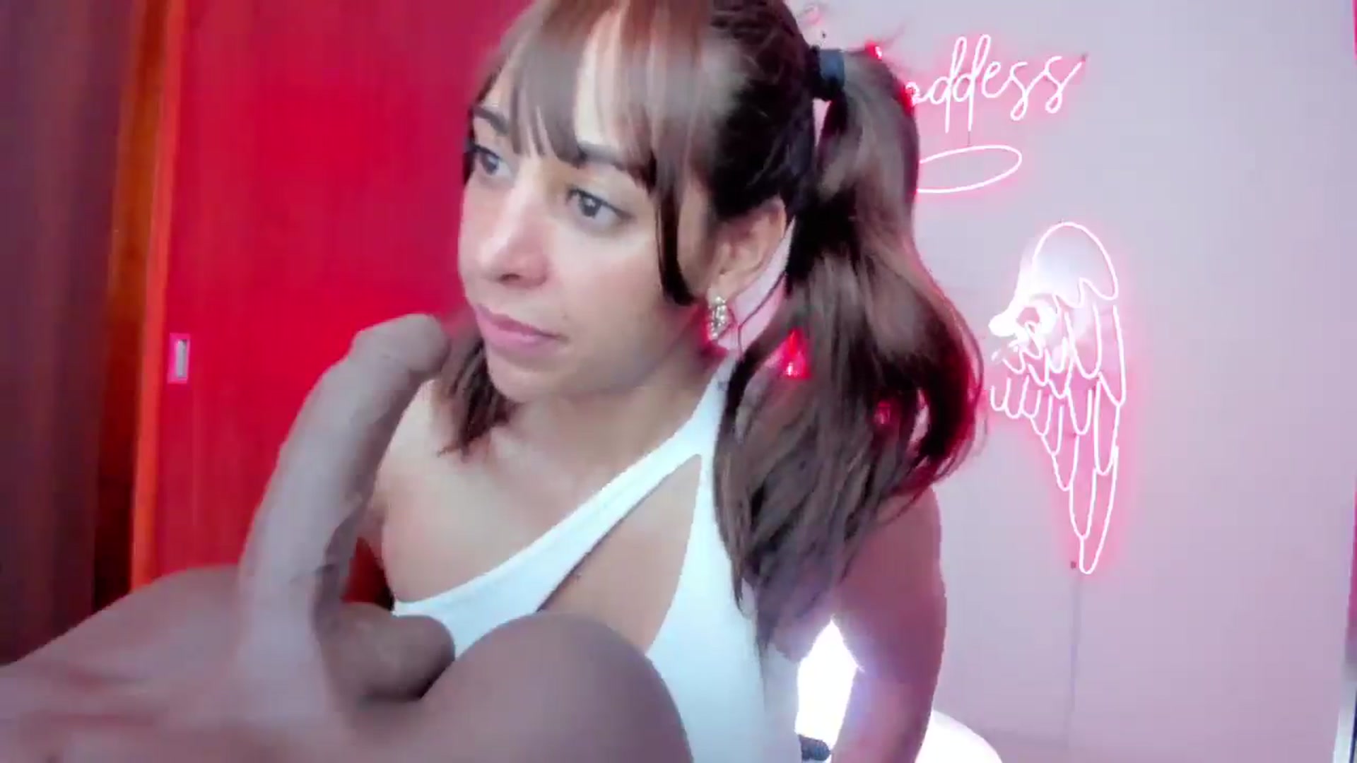 Gallery image thumbnail from Tamy_bennett's myfreecams stream on, 02/21/2025, 10:21 image 9 of 20