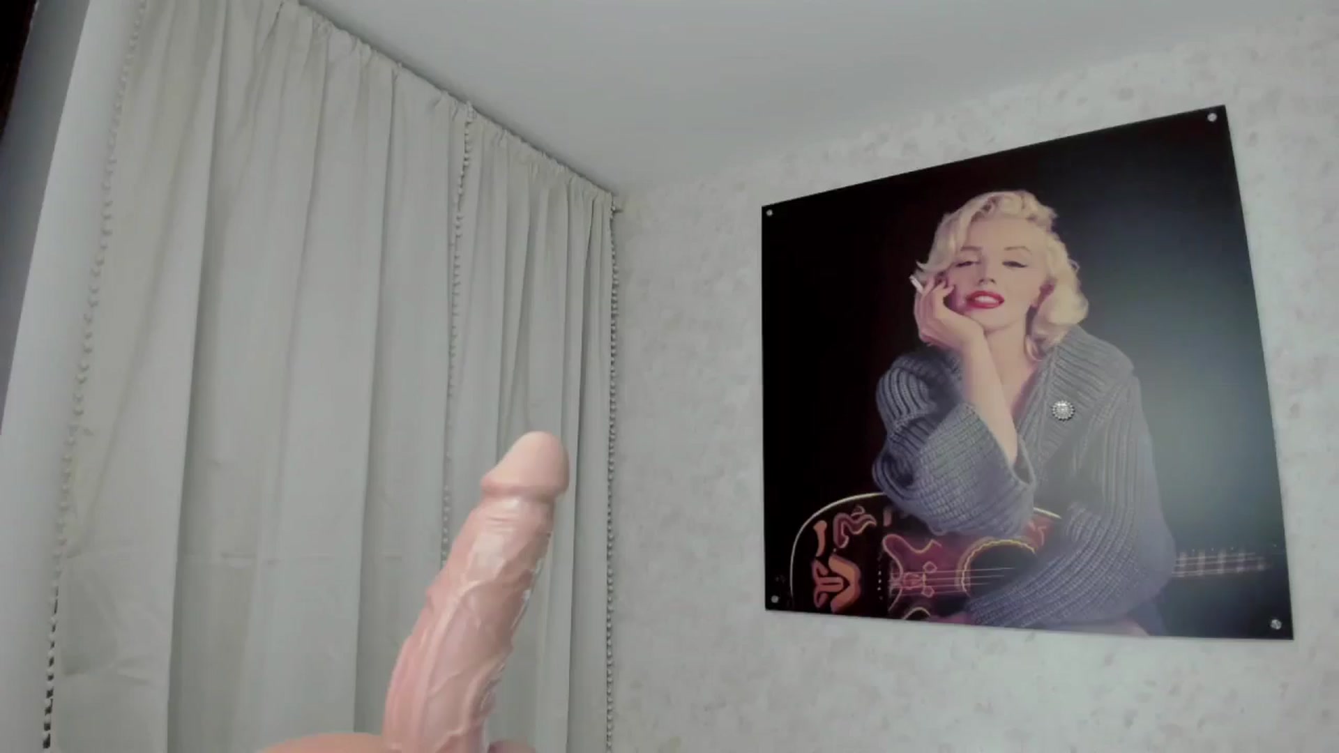 Gallery image thumbnail from Tamy_bennett's myfreecams stream on, 12/26/2025, 12:54 image 4 of 20