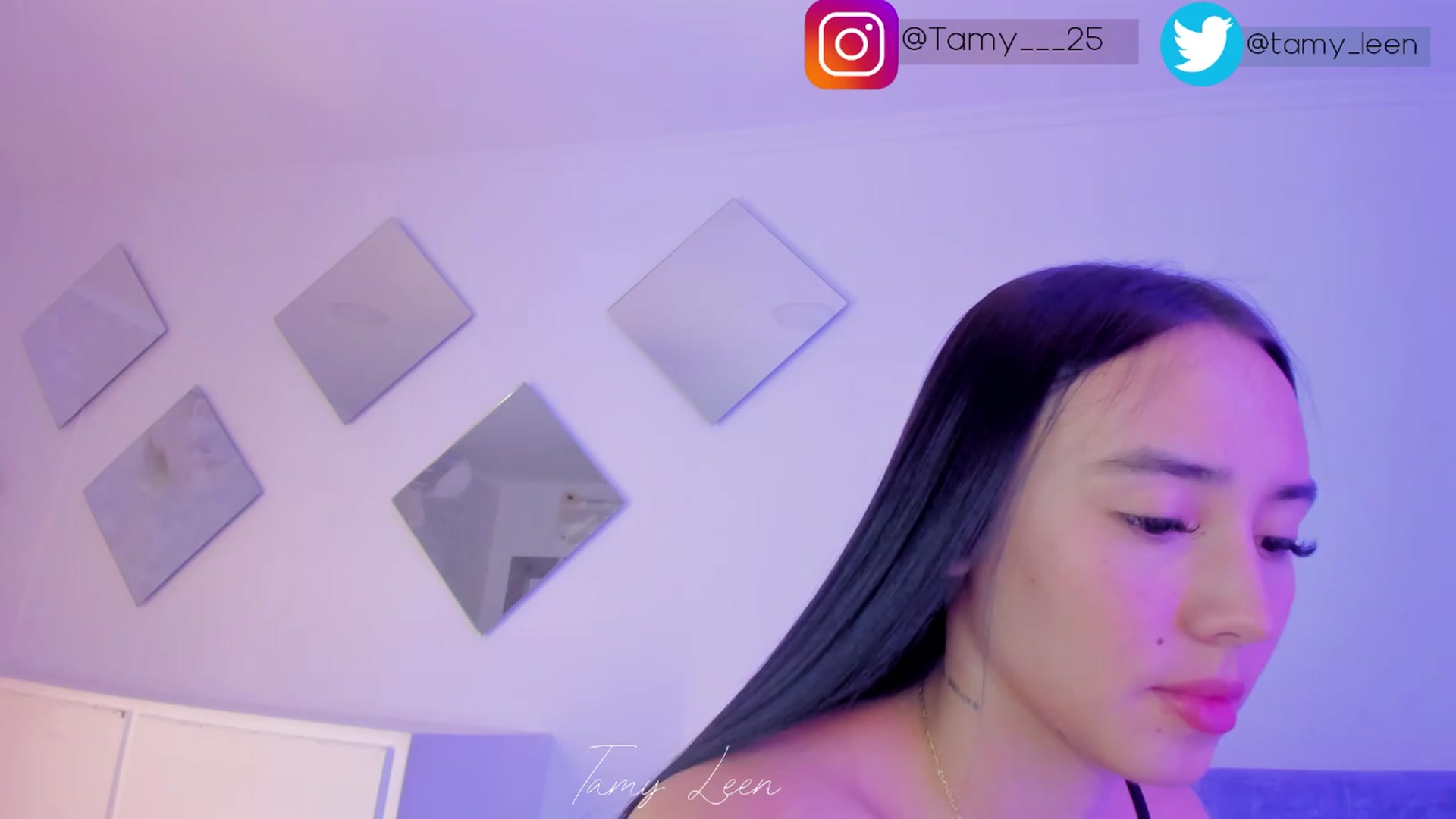 Gallery image thumbnail from Tamy_leen's myfreecams stream on, 11/19/2022, 24:03 image 9 of 20