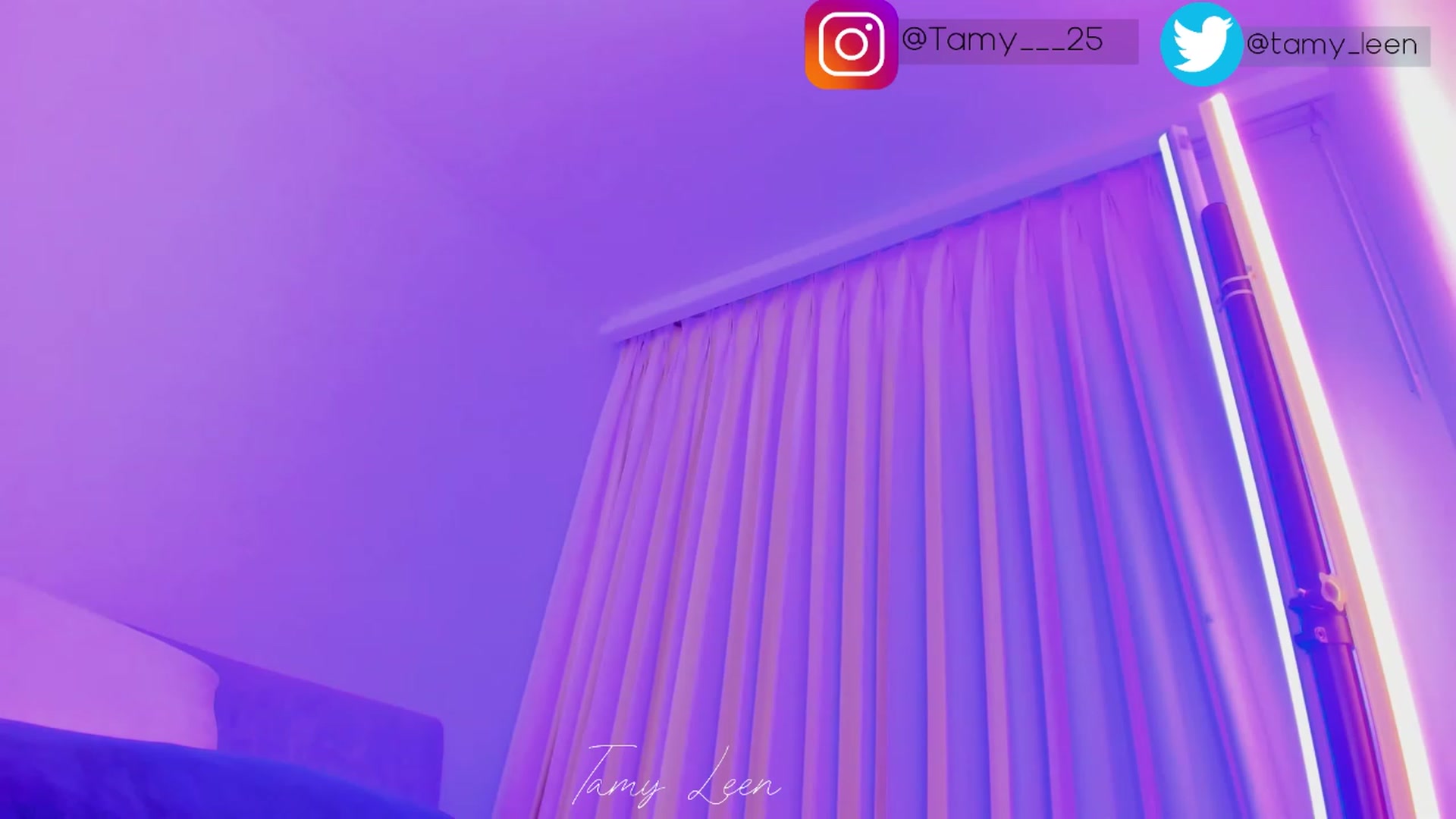Gallery image thumbnail from Tamy_leen's myfreecams stream on, 11/21/2022, 13:15 image 13 of 20
