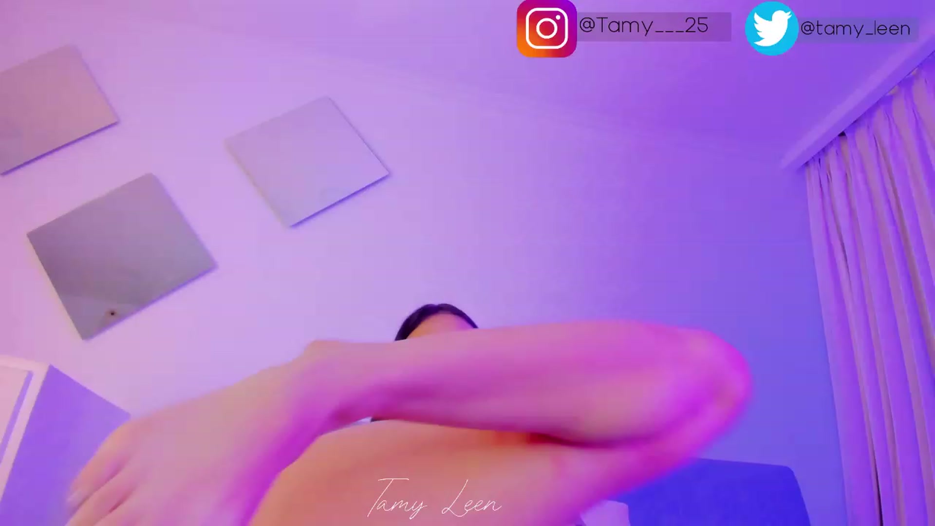 Gallery image thumbnail from Tamy_leen's myfreecams stream on, 11/21/2022, 14:47 image 3 of 20