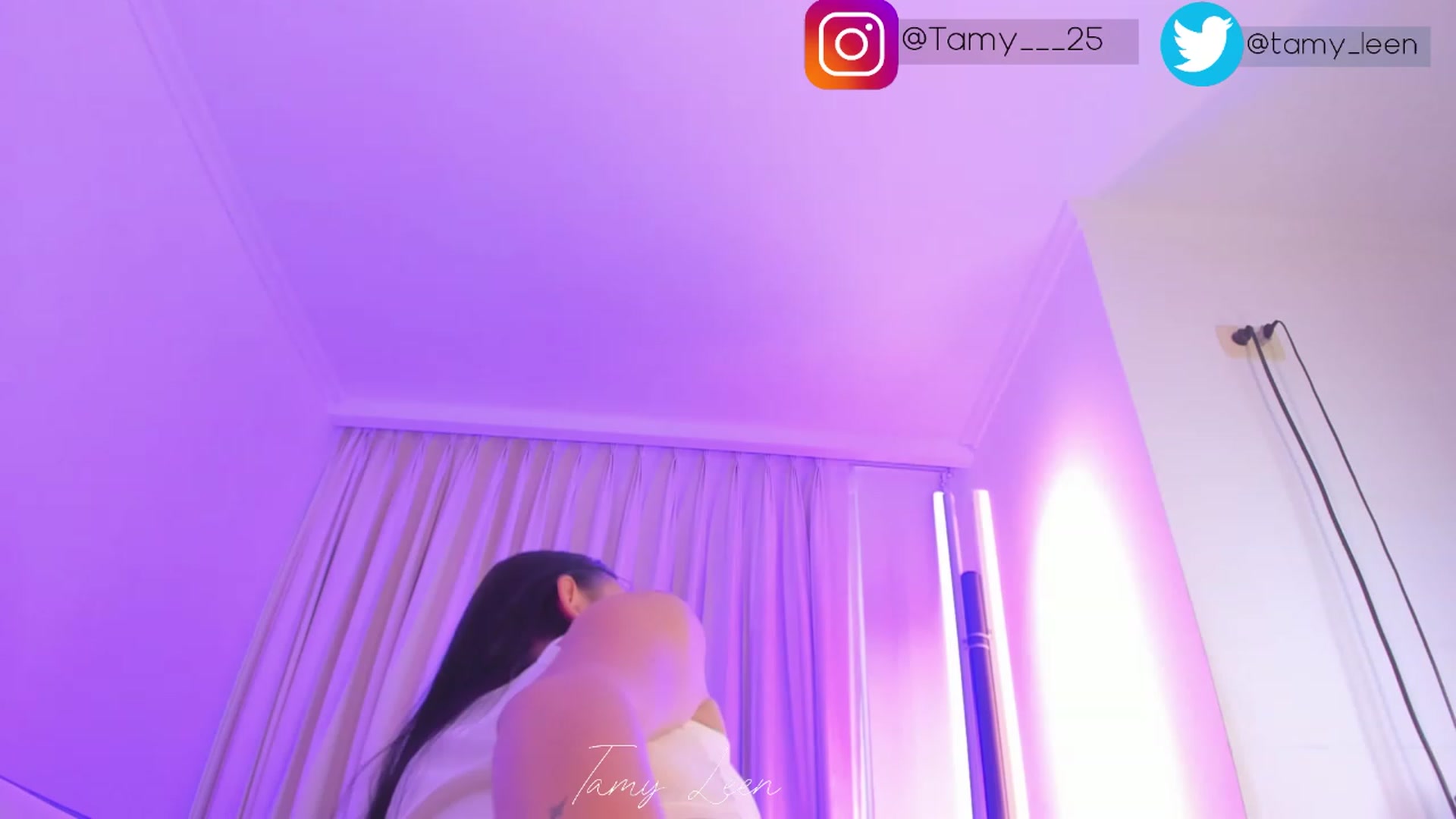 Gallery image thumbnail from Tamy_leen's myfreecams stream on, 12/15/2022, 14:36 image 16 of 20