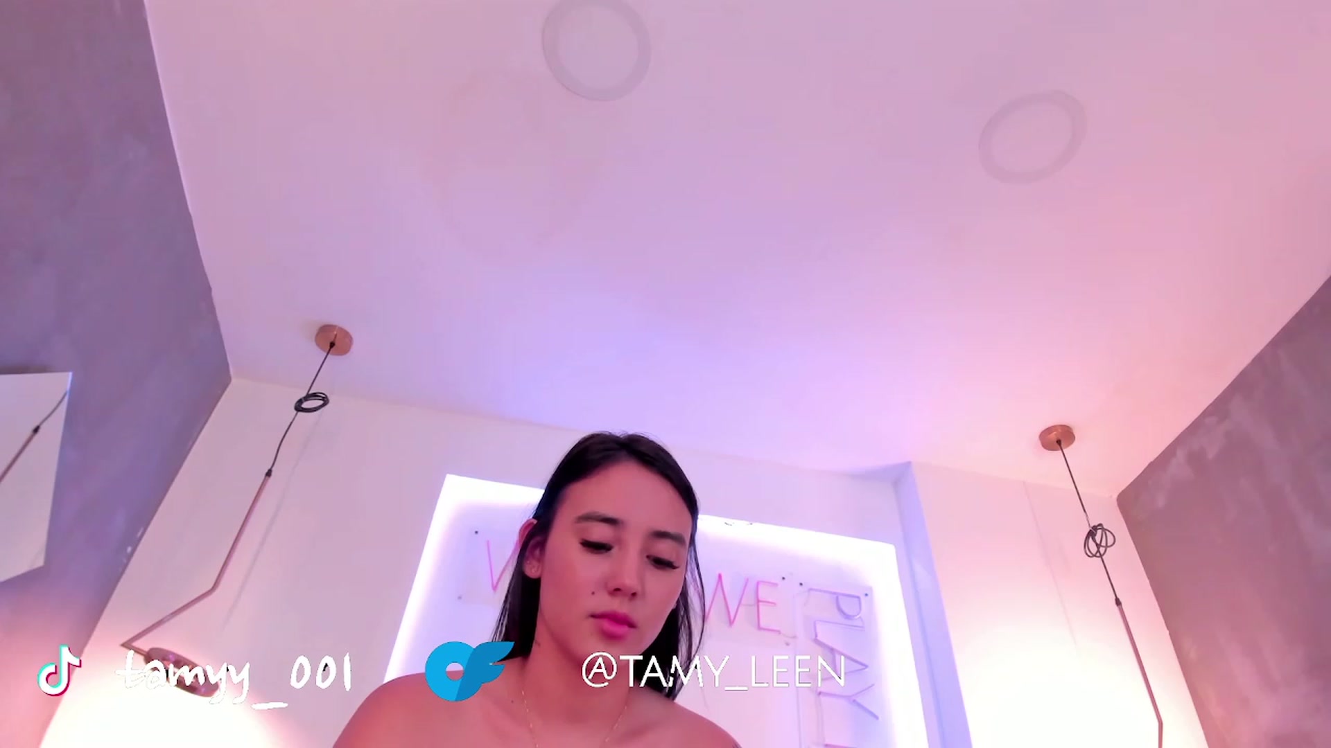 Gallery image thumbnail from Tamy_leen's myfreecams stream on, 06/18/2023, 14:29 image 12 of 20