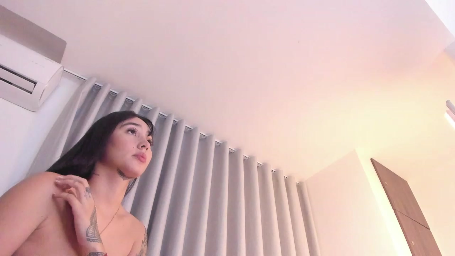 Gallery image thumbnail from Tamy_leen's myfreecams stream on, 11/15/2023, 12:24 image 6 of 20