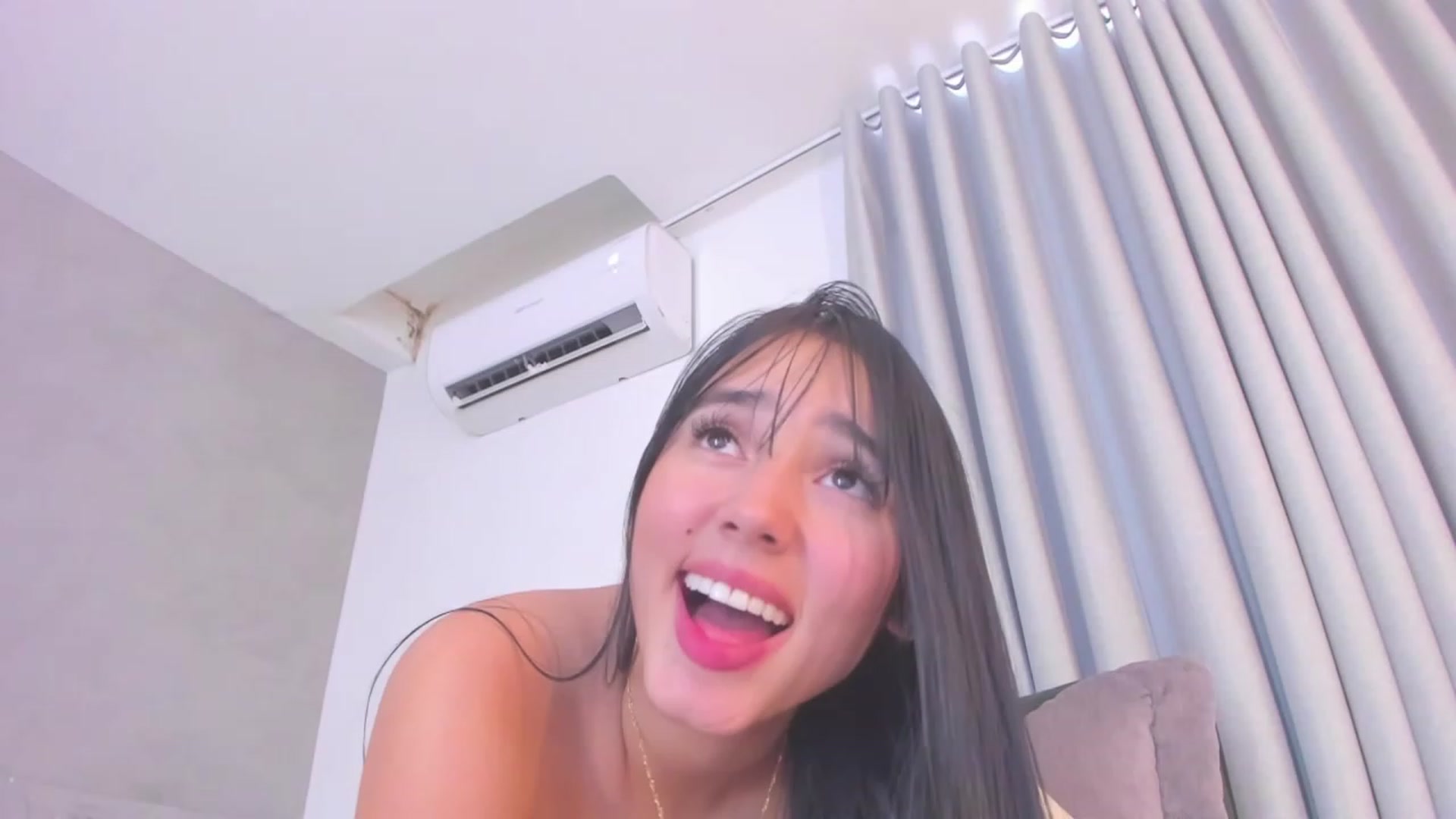 Gallery image thumbnail from Tamy_leen's myfreecams stream on, 11/21/2023, 14:43 image 16 of 20