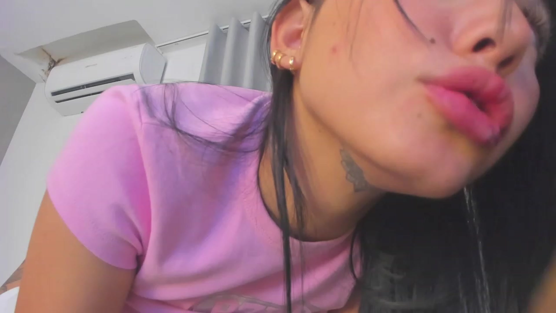 Gallery image thumbnail from Tamy_leen's myfreecams stream on, 02/09/2024, 13:22 image 3 of 20