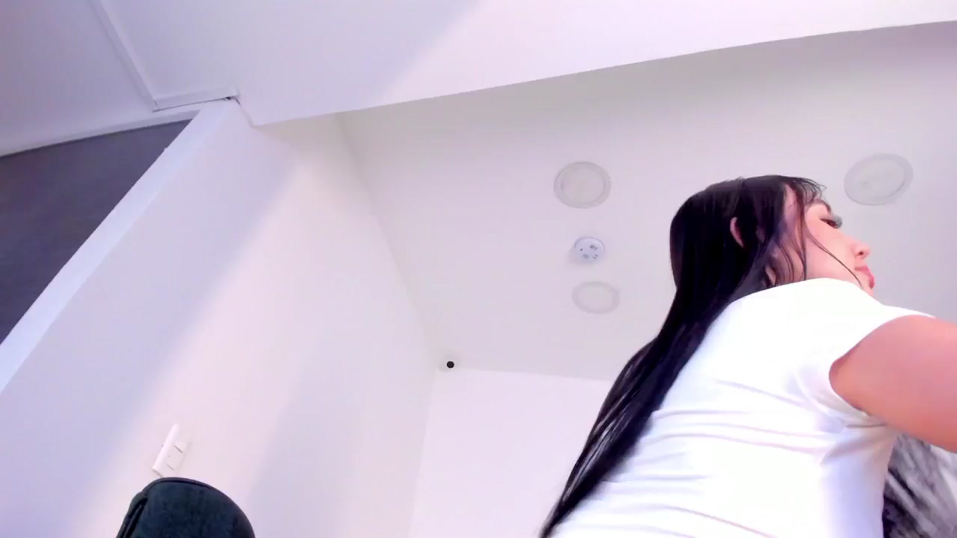Gallery image thumbnail from Tamy_leen's myfreecams stream on, 08/16/2024, 15:21 image 8 of 20