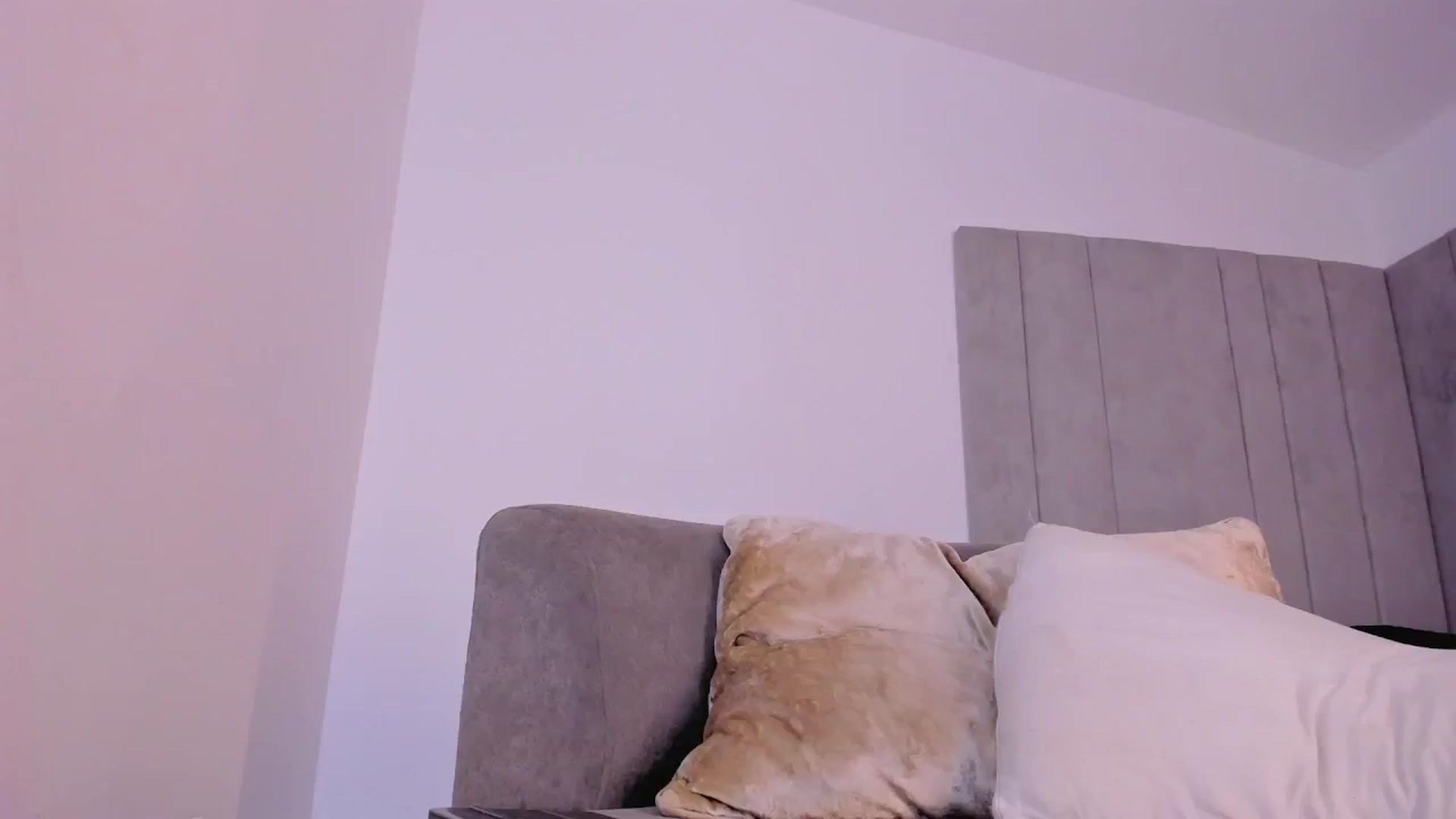 Gallery image thumbnail from Tamy_leen's myfreecams stream on, 12/16/2024, 16:00 image 14 of 20