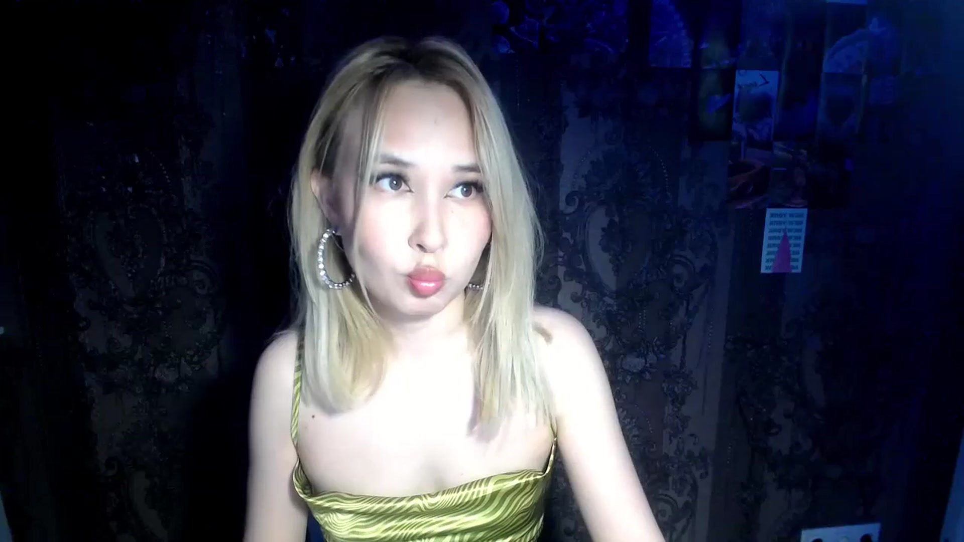 Gallery image thumbnail from Tana_Banana's myfreecams stream on, 07/13/2025, 21:37 image 3 of 20