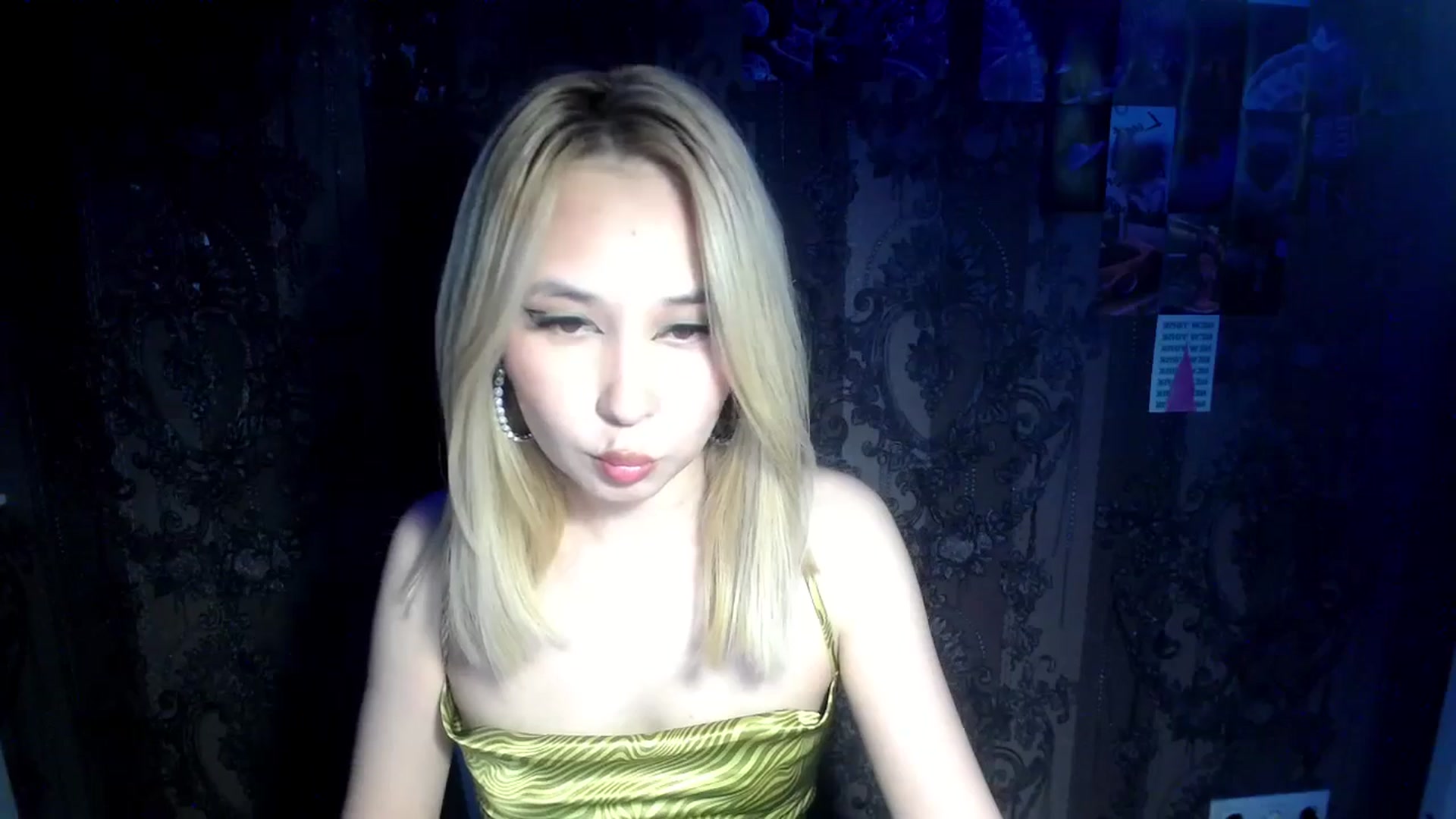Gallery image thumbnail from Tana_Banana's myfreecams stream on, 07/13/2025, 21:37 image 11 of 20
