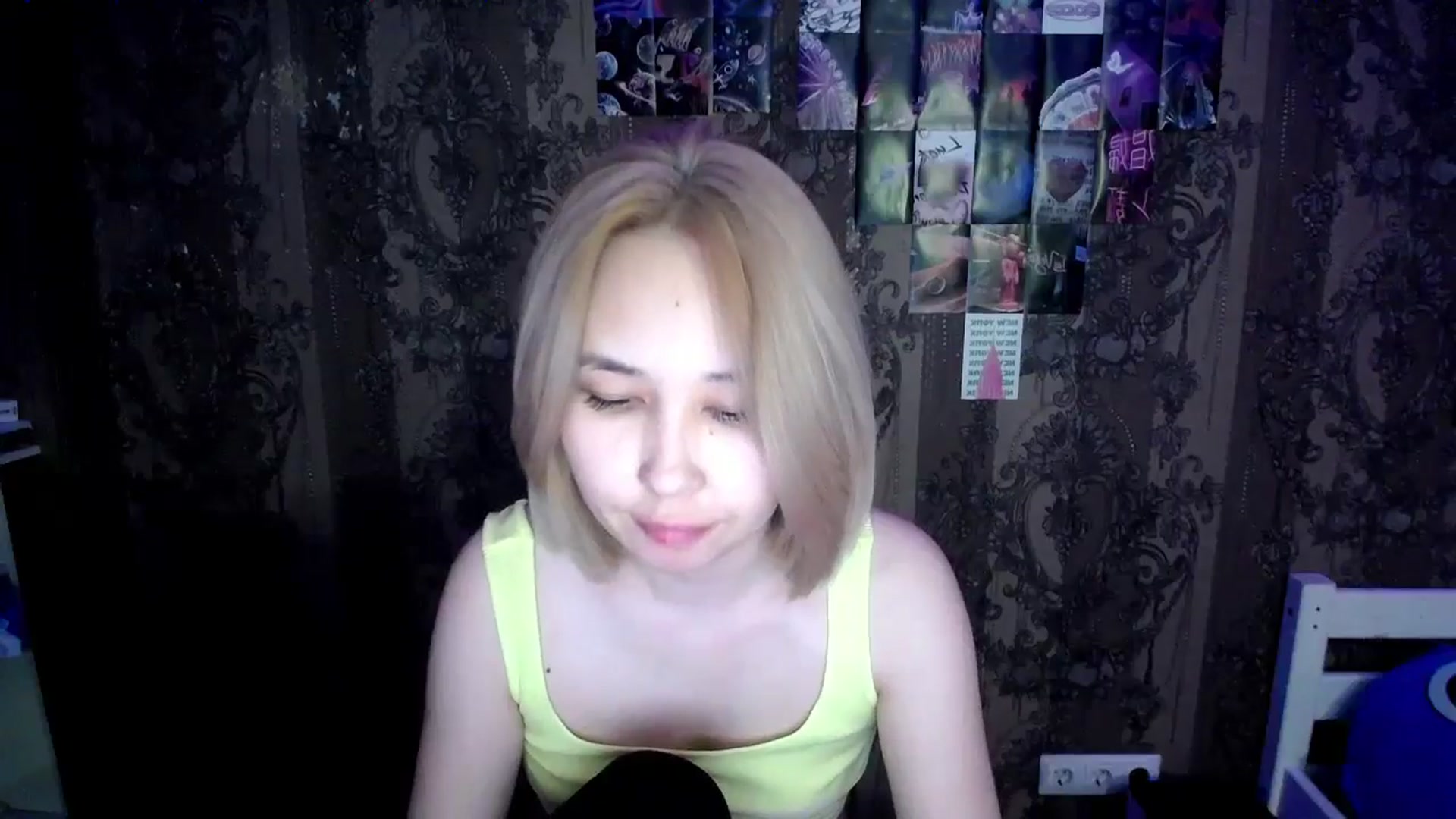 Gallery image thumbnail from Tana_Banana's myfreecams stream on, 12/22/2025, 03:08 image 17 of 20