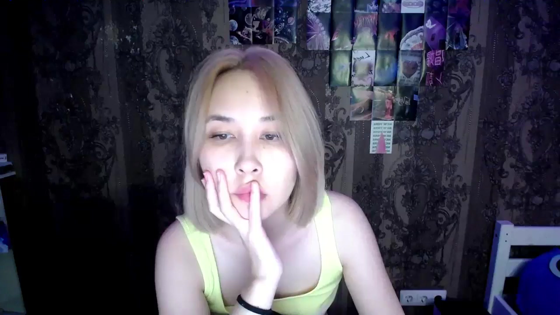 Gallery image thumbnail from Tana_Banana's myfreecams stream on, 12/22/2025, 03:08 image 19 of 20