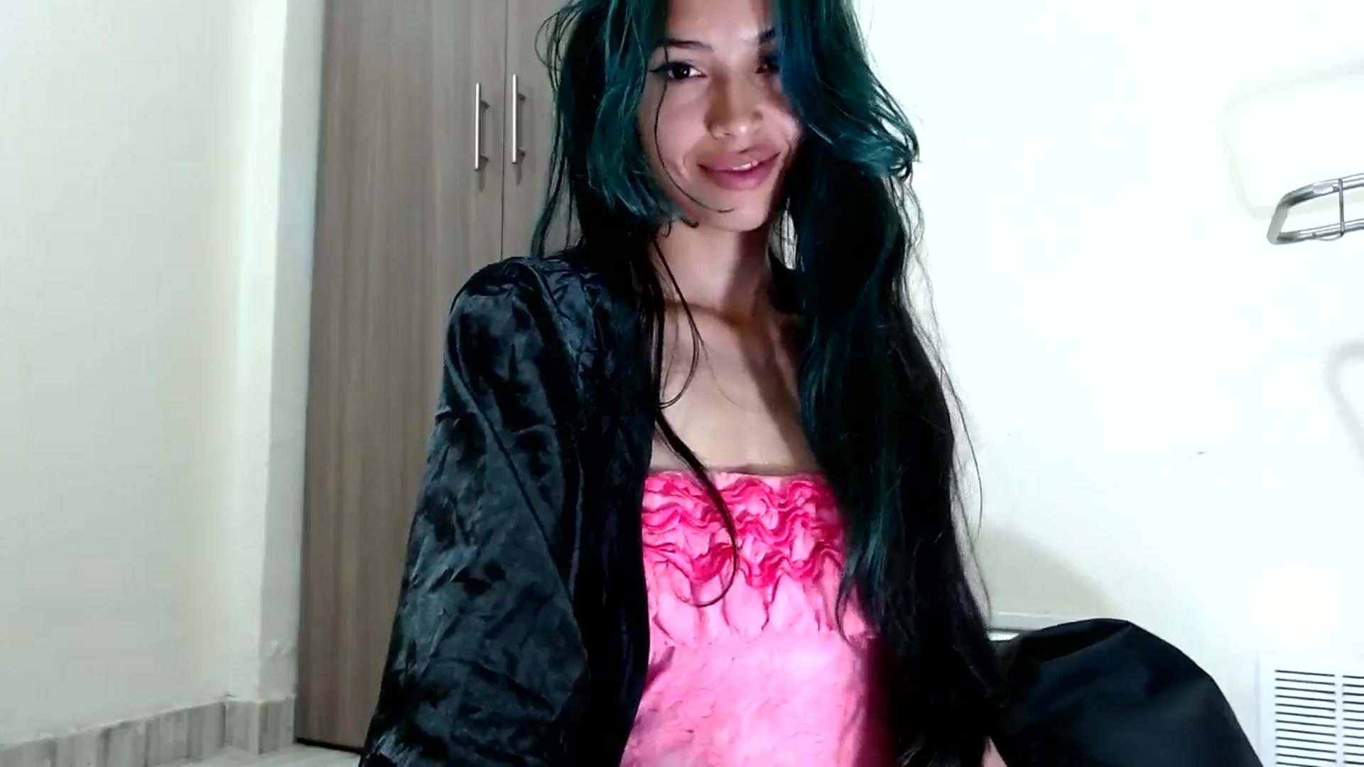 Gallery image thumbnail from Tang_miau's myfreecams stream on, 05/14/2024, 15:00 image 20 of 20