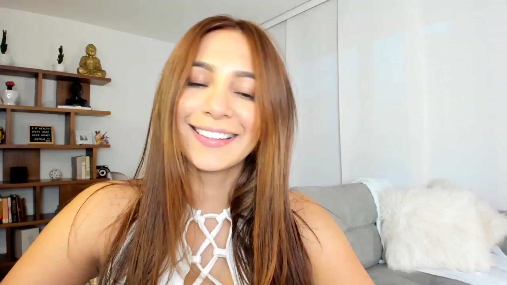 Gallery image thumbnail from TaniaAngel's myfreecams stream on, 12/28/2022, 23:15 image 16 of 20