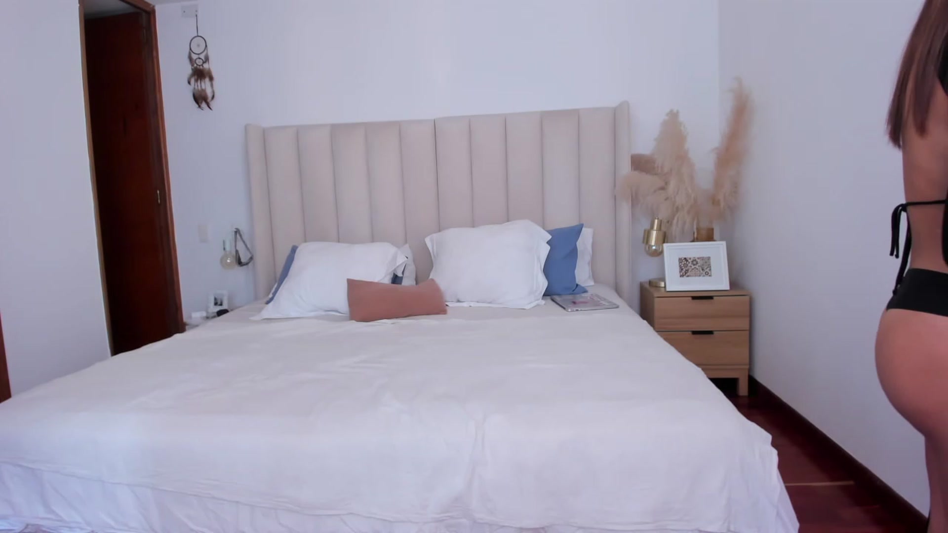 Gallery image thumbnail from TaniaAngel's myfreecams stream on, 07/26/2023, 18:30 image 19 of 20