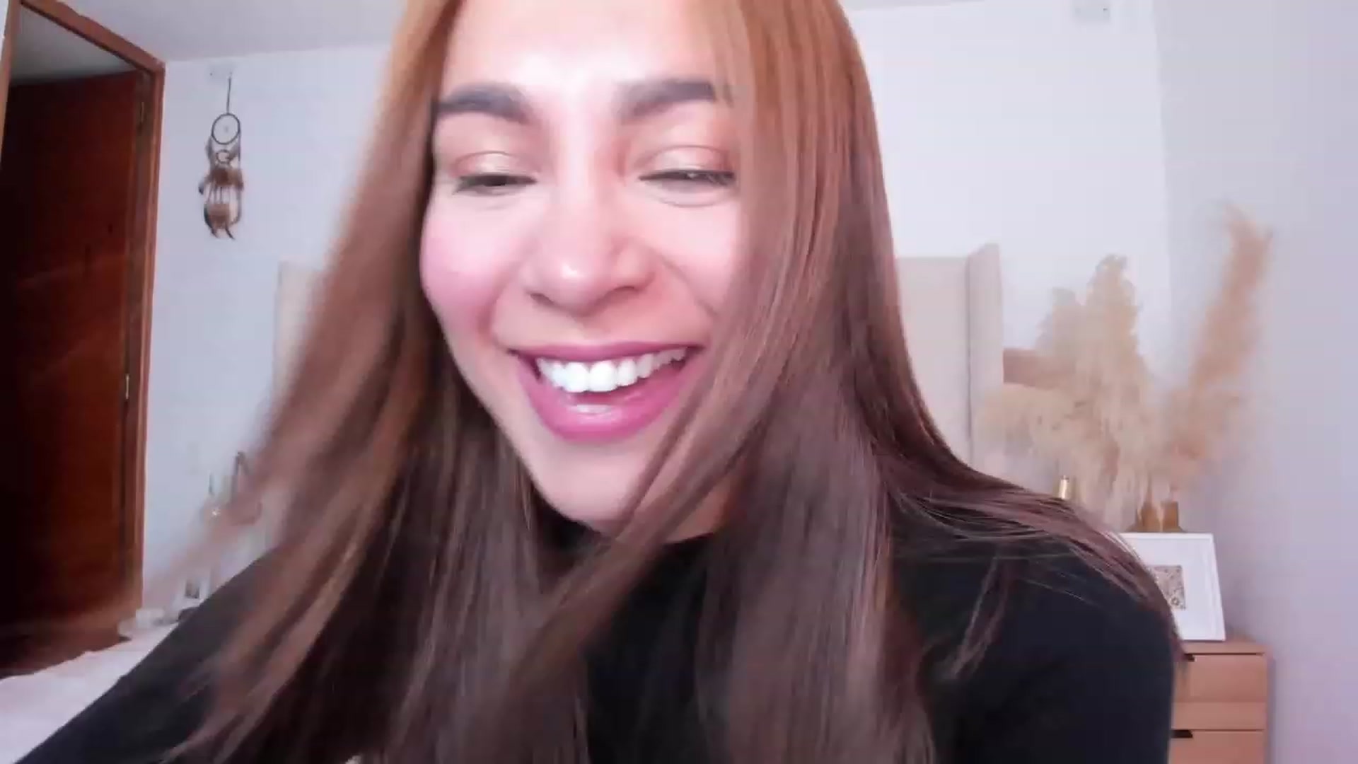 Gallery image thumbnail from TaniaAngel's myfreecams stream on, 07/26/2023, 18:30 image 11 of 20