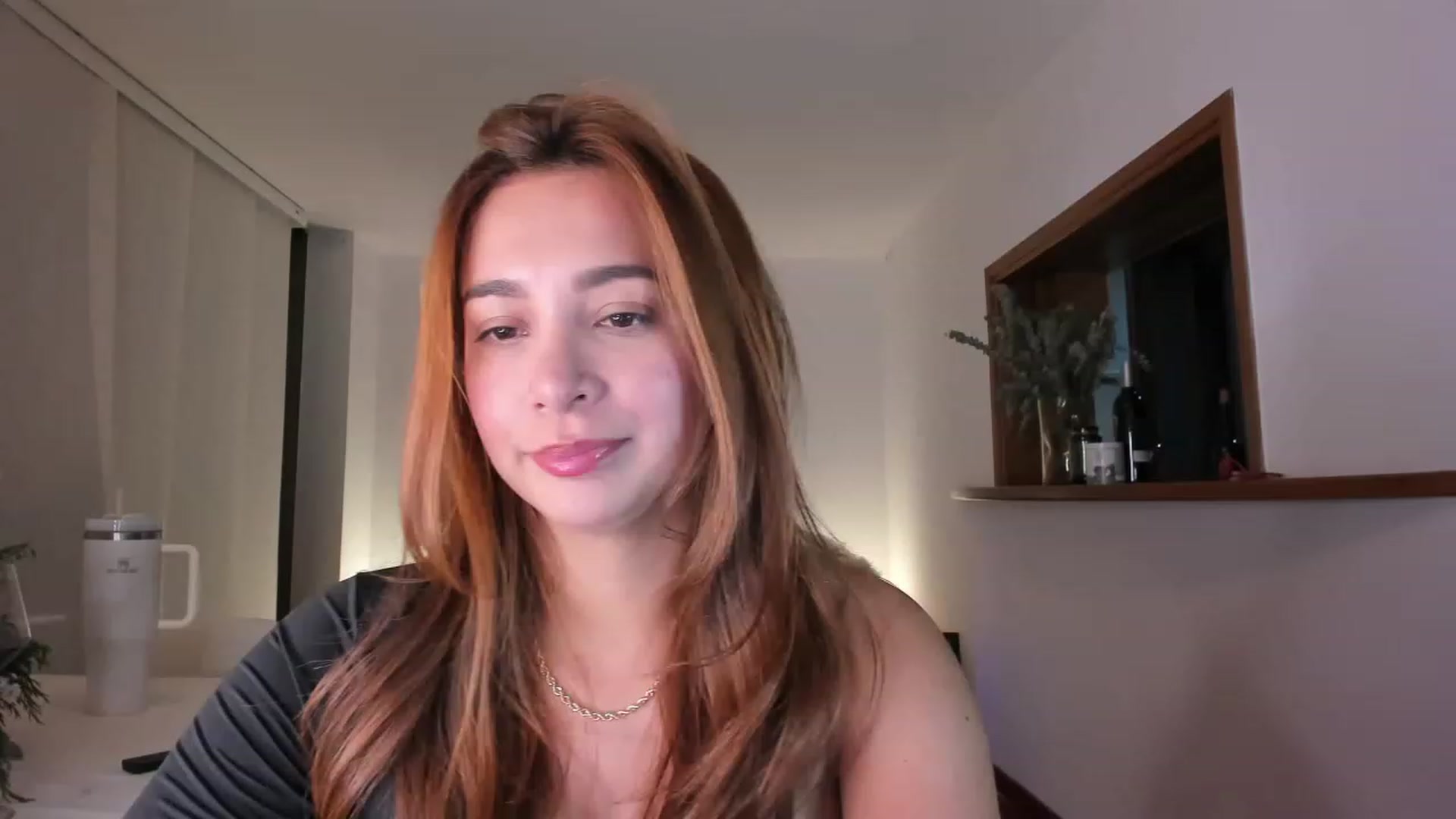Gallery image thumbnail from TaniaAngel's myfreecams stream on, 12/25/2023, 01:48 image 9 of 20