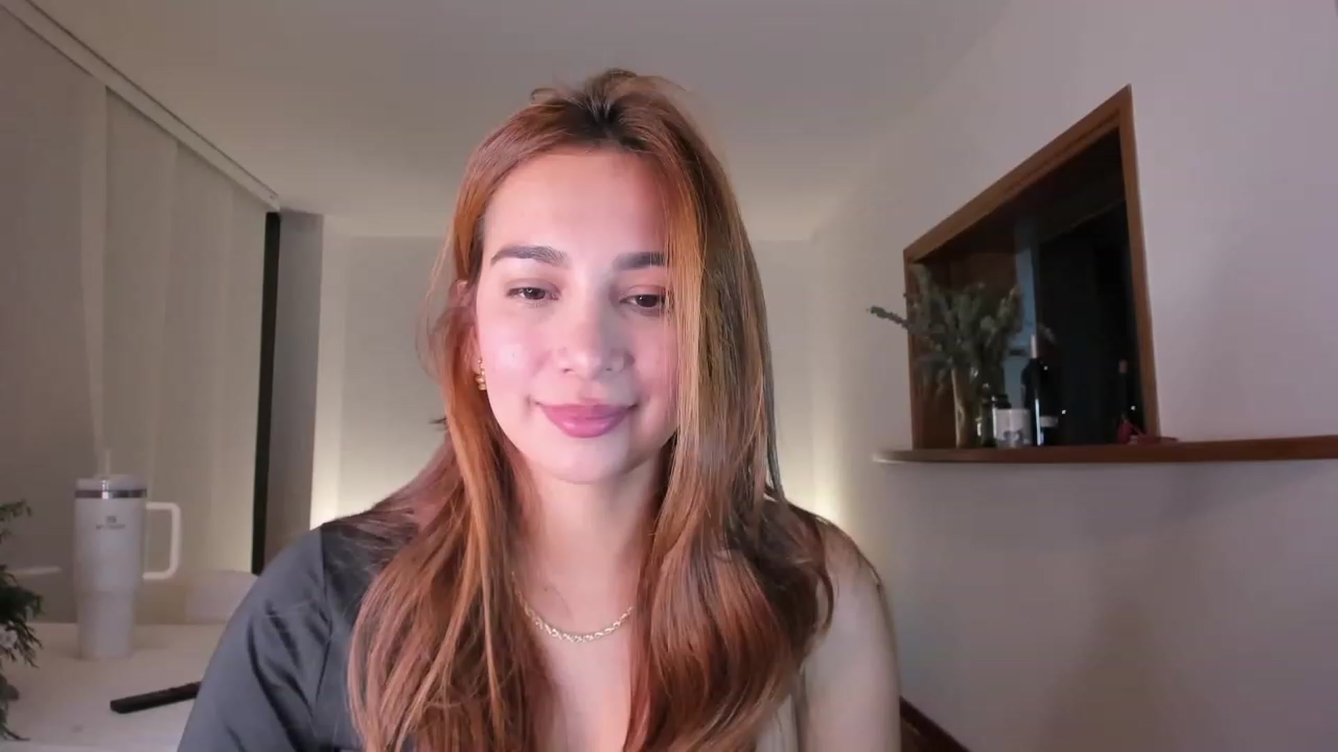 Gallery image thumbnail from TaniaAngel's myfreecams stream on, 12/25/2023, 01:48 image 14 of 20