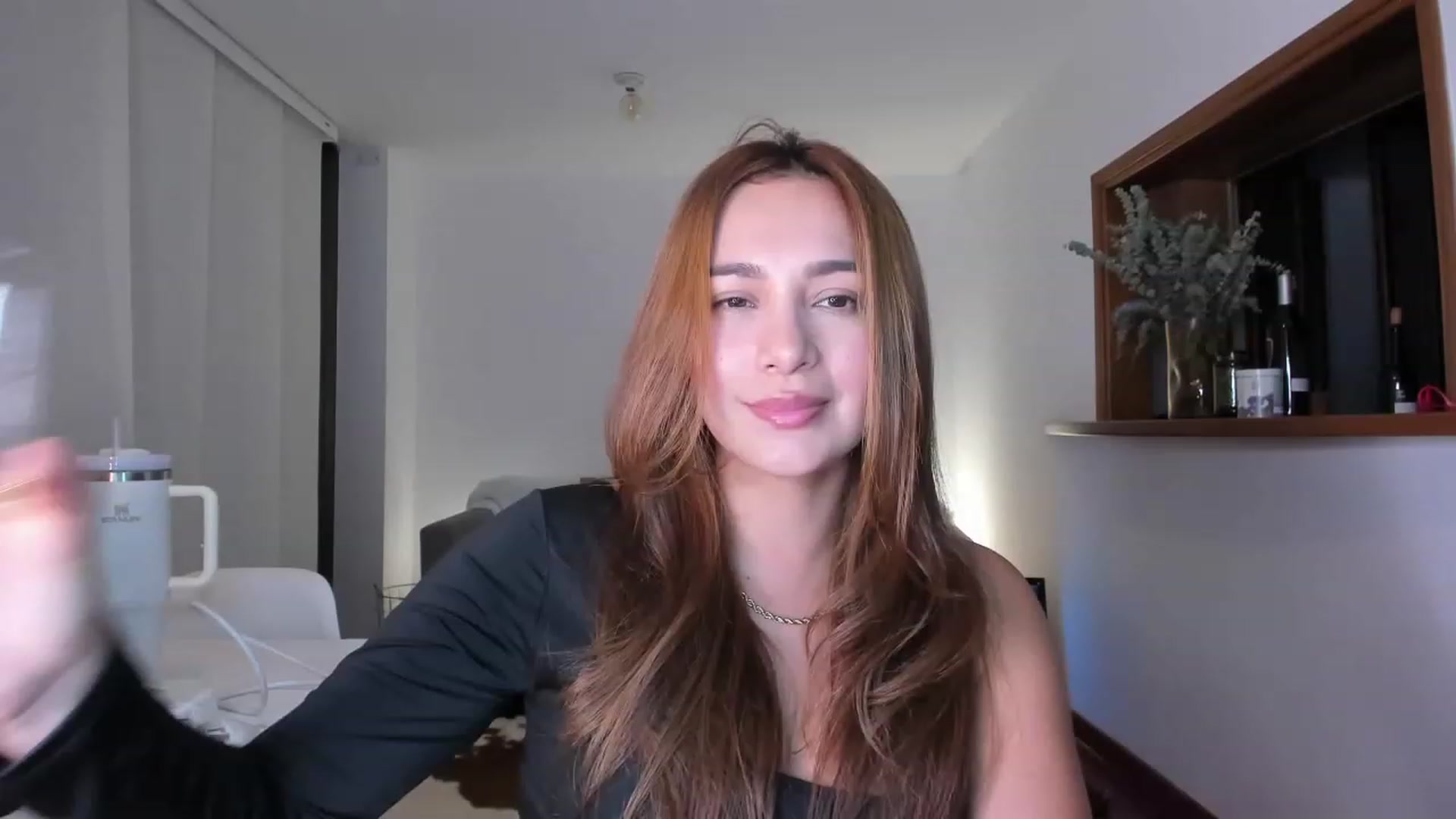 Gallery image thumbnail from TaniaAngel's myfreecams stream on, 12/25/2023, 03:57 image 16 of 20