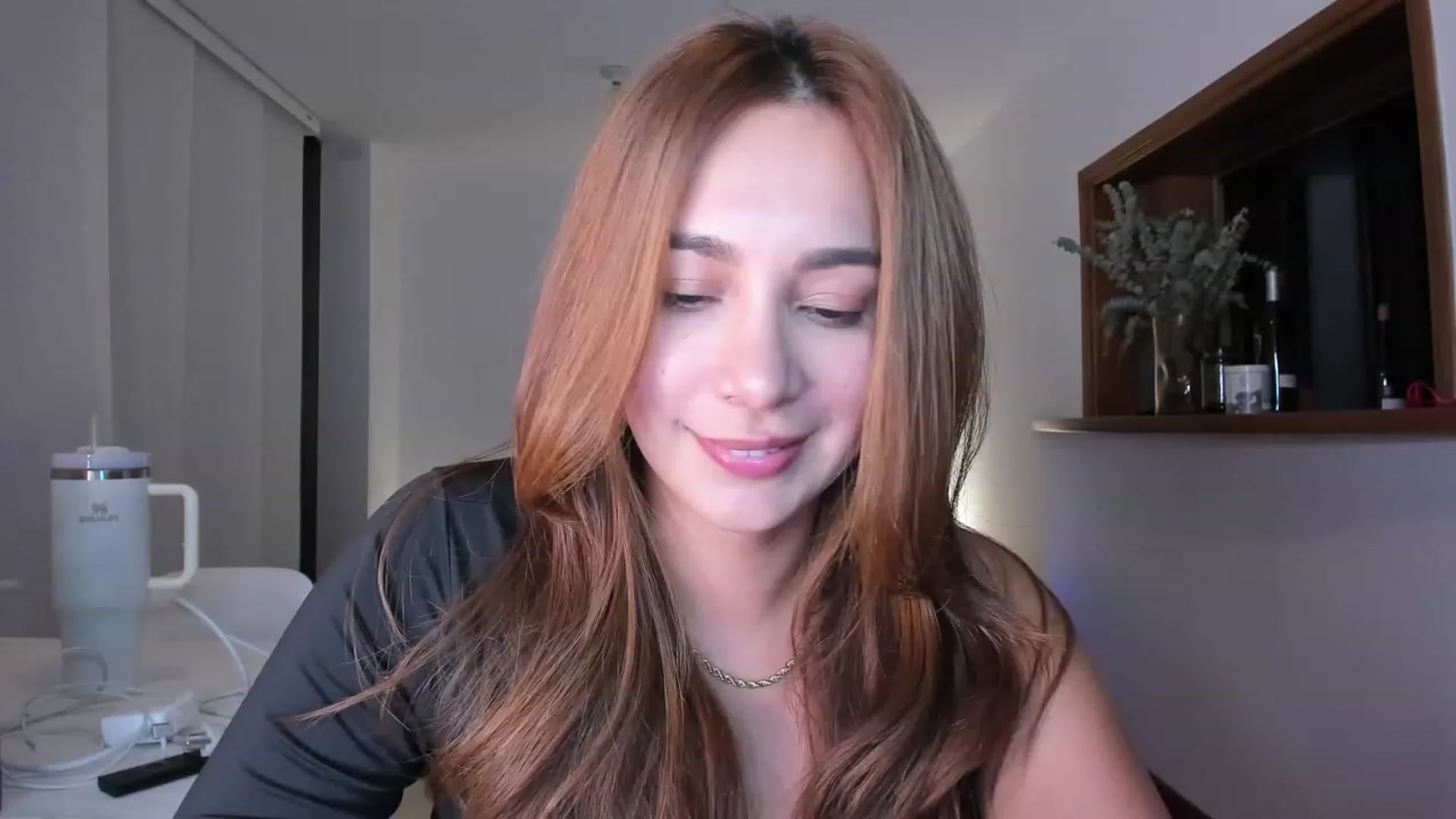 Gallery image thumbnail from TaniaAngel's myfreecams stream on, 12/25/2023, 03:57 image 12 of 20
