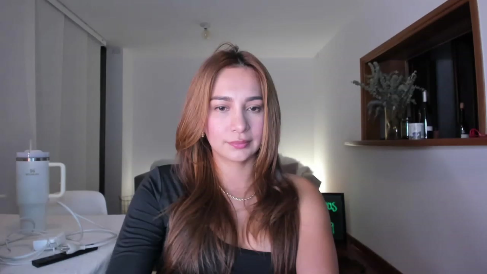 Gallery image thumbnail from TaniaAngel's myfreecams stream on, 12/25/2023, 03:57 image 14 of 20