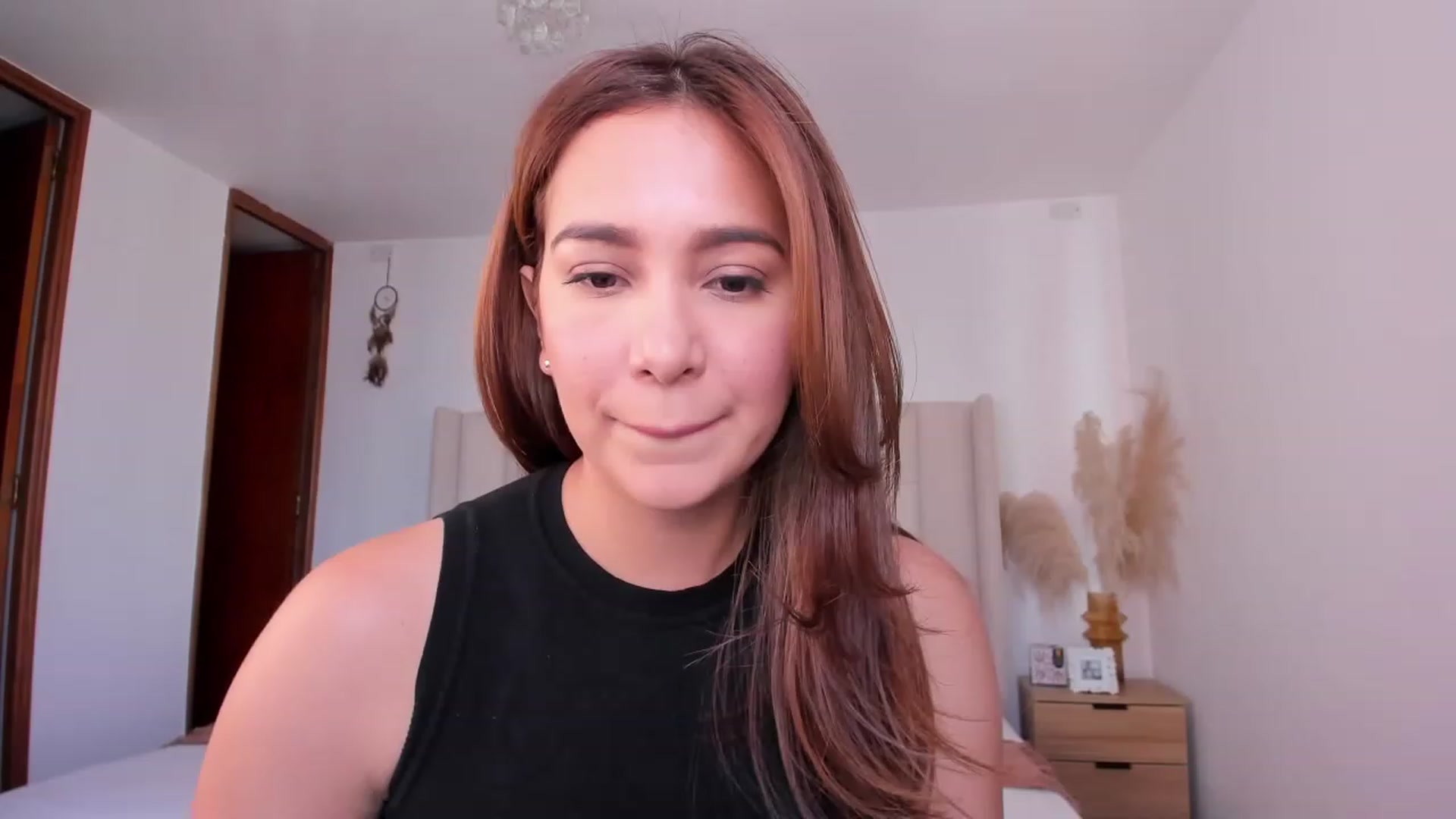 Gallery image thumbnail from TaniaAngel's myfreecams stream on, 01/22/2024, 19:29 image 5 of 20