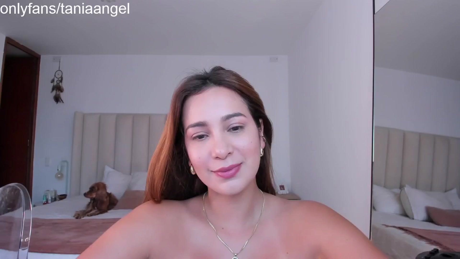 Gallery image thumbnail from TaniaAngel's myfreecams stream on, 03/06/2024, 21:41 image 17 of 20