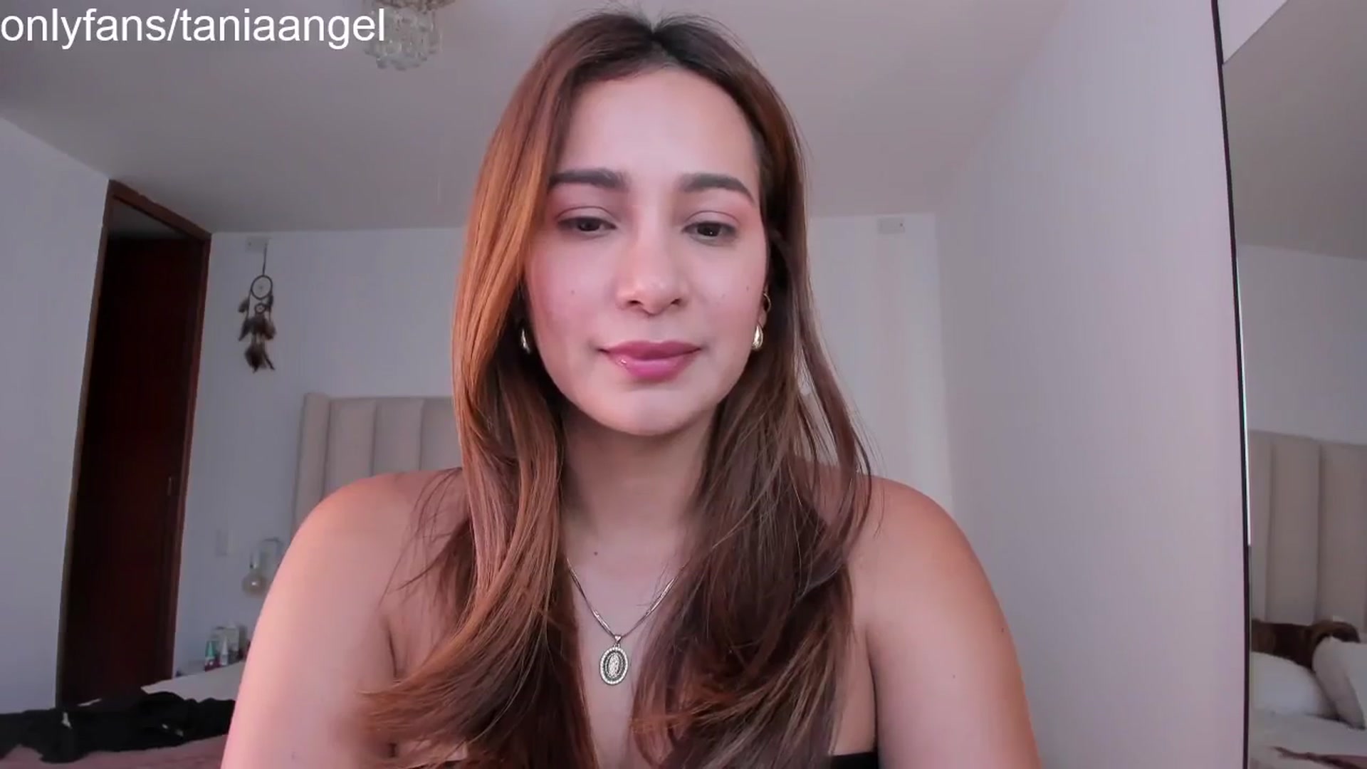 Gallery image thumbnail from TaniaAngel's myfreecams stream on, 03/06/2024, 22:28 image 5 of 20