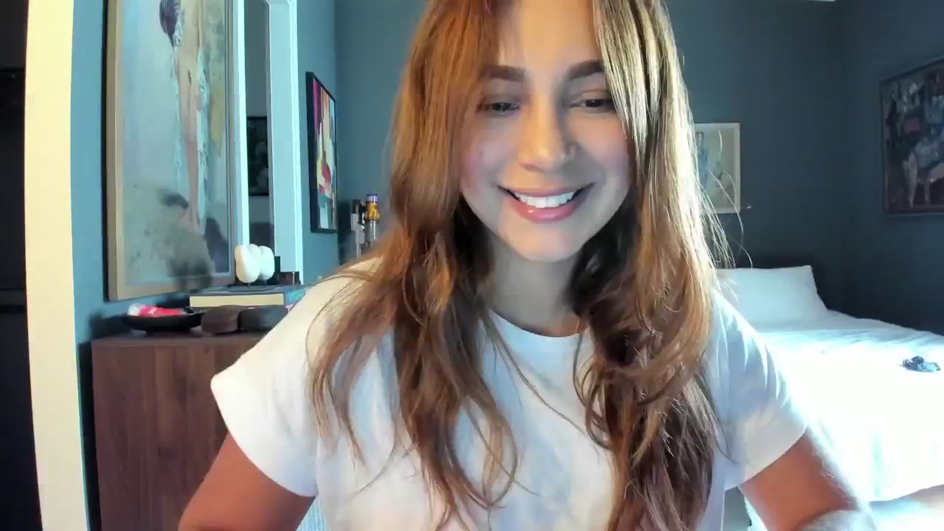 Gallery image thumbnail from TaniaAngel's myfreecams stream on, 06/18/2024, 11:33 image 16 of 20