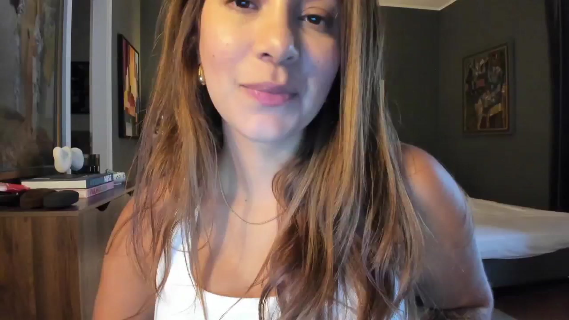 Gallery image thumbnail from TaniaAngel's myfreecams stream on, 06/19/2024, 13:49 image 16 of 20