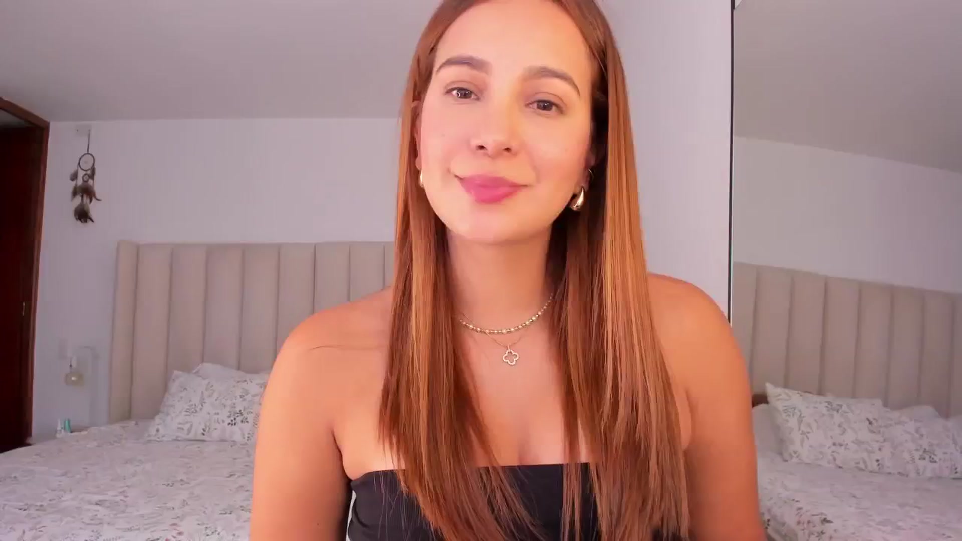 Gallery image thumbnail from TaniaAngel's myfreecams stream on, 08/15/2024, 18:05 image 12 of 20