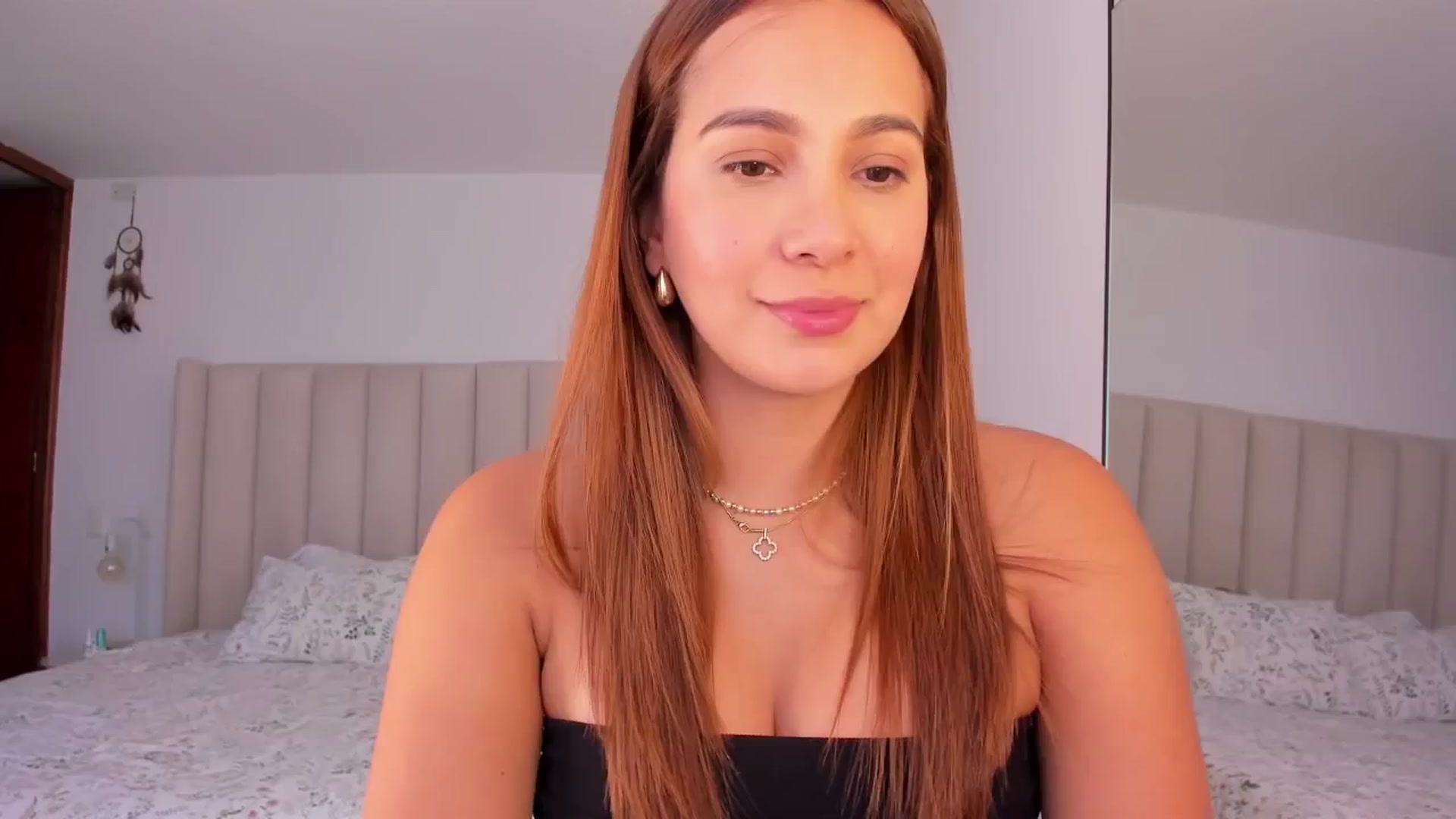 Gallery image thumbnail from TaniaAngel's myfreecams stream on, 08/15/2024, 18:05 image 9 of 20