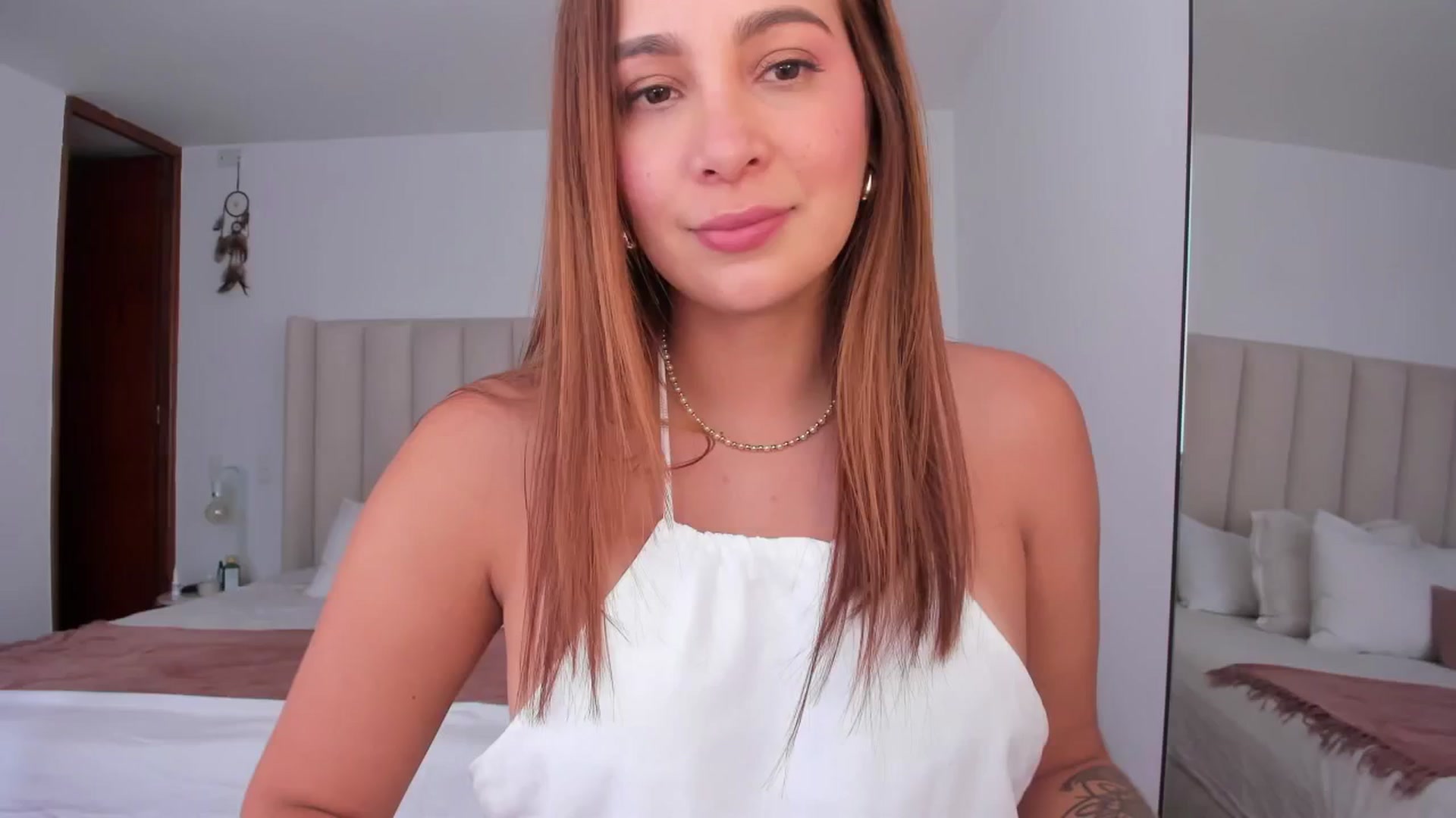 Gallery image thumbnail from TaniaAngel's myfreecams stream on, 09/08/2024, 20:33 image 1 of 20